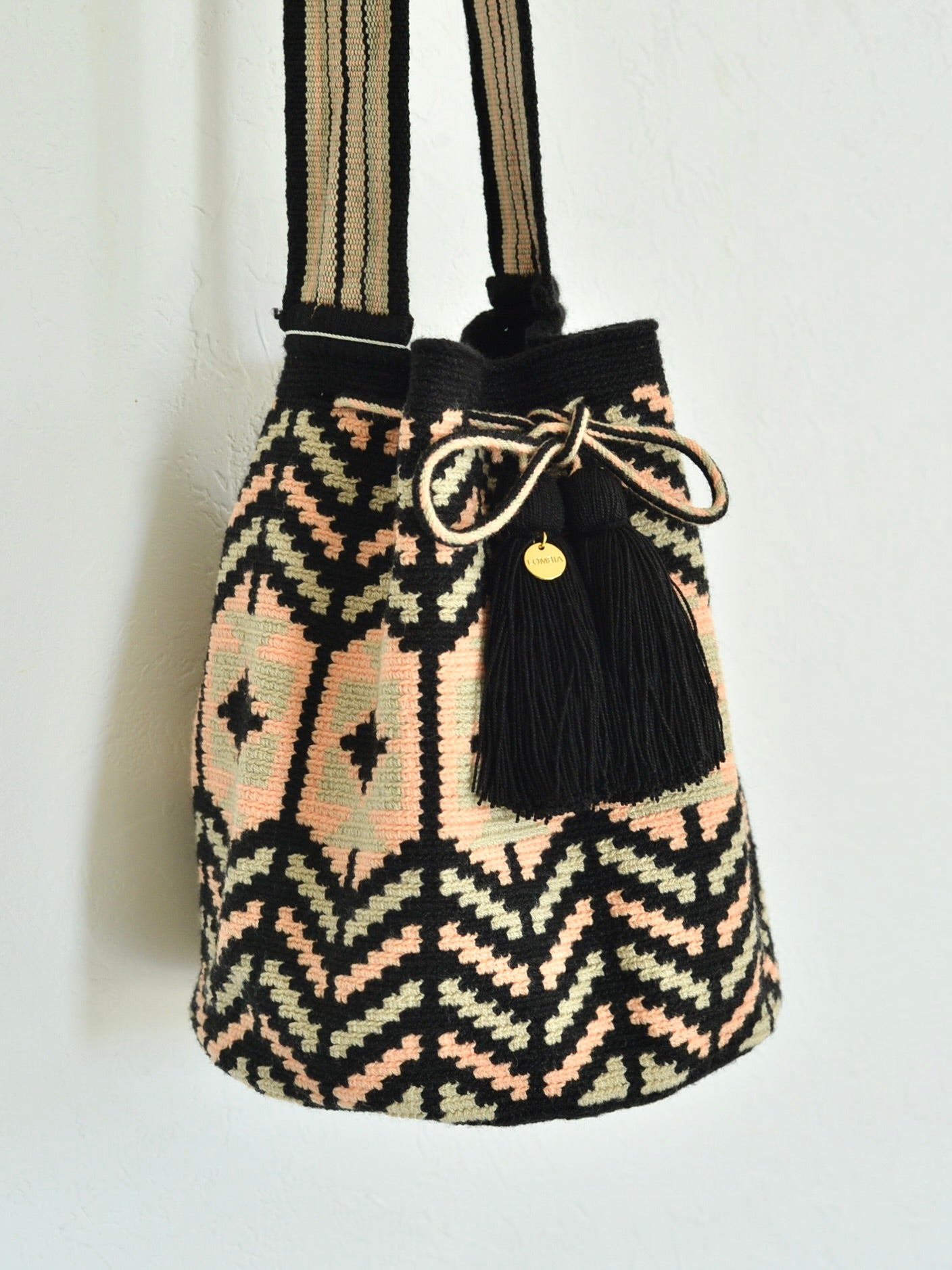 【残り1点】コロンビアのモチーラ ワユーバッグ