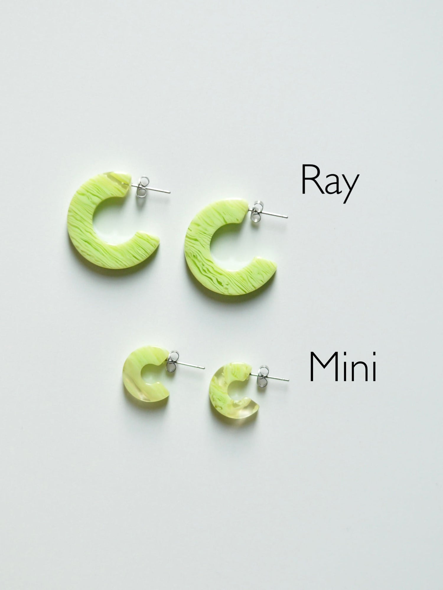 지속 가능한 후프 귀걸이 RAY TIGER GREEN