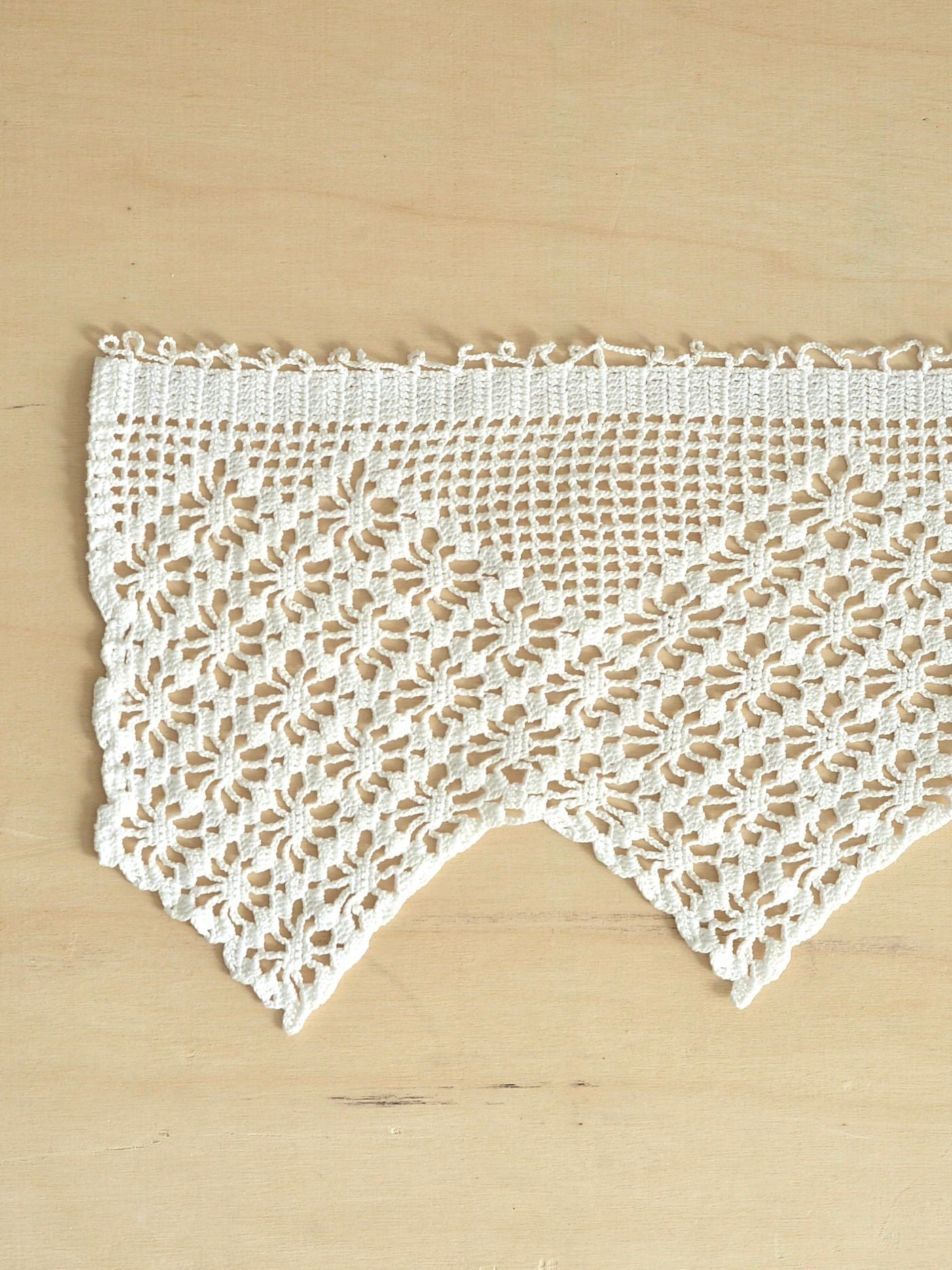 クロシェ レース棚飾り