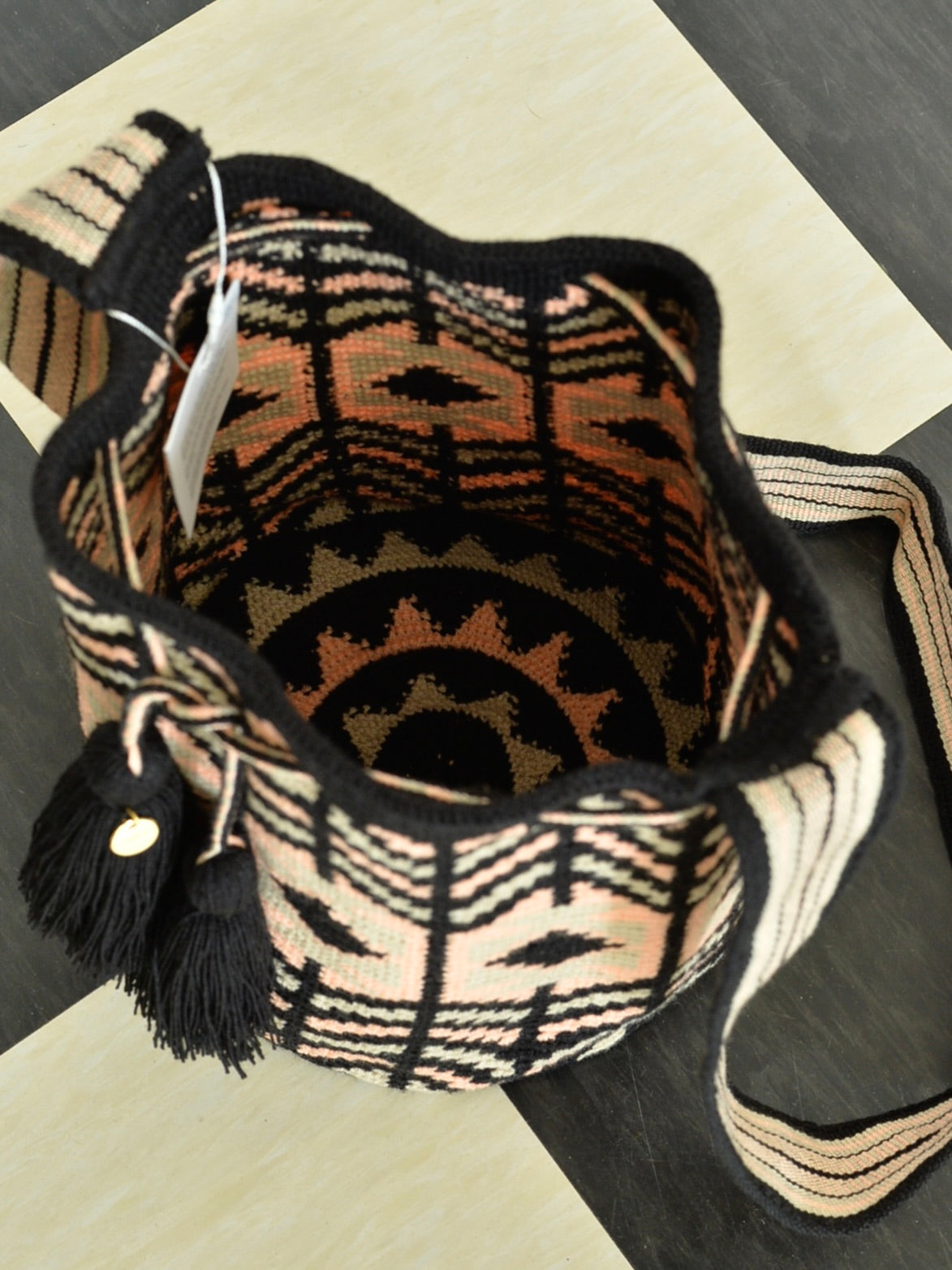 【残り1点】コロンビアのモチーラ ワユーバッグ