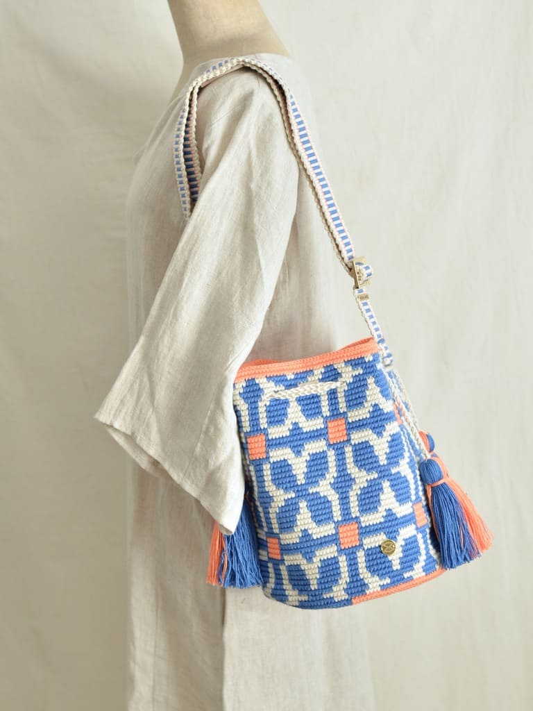 コロンビアのモチーラ 手編みハンドバッグ【ストラップ長さ調節】