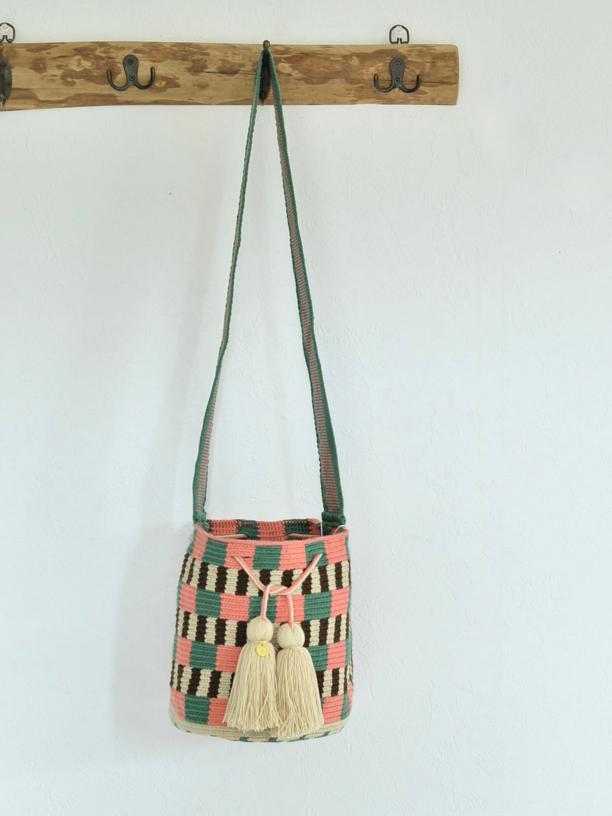 【残り1点】コロンビアのモチーラ ワユーバッグ