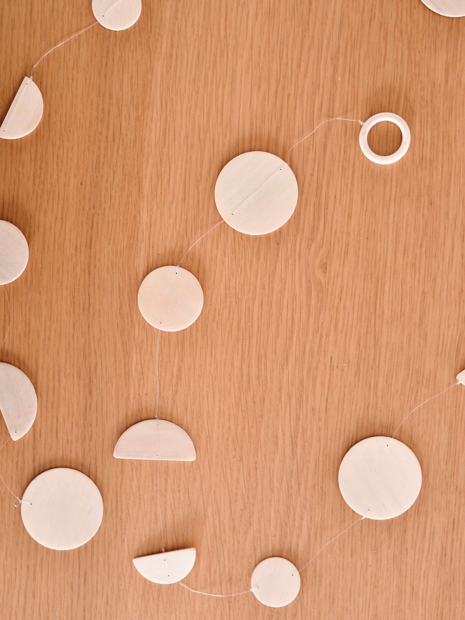 アカシアウッド ムーンオーナメント ガーランド