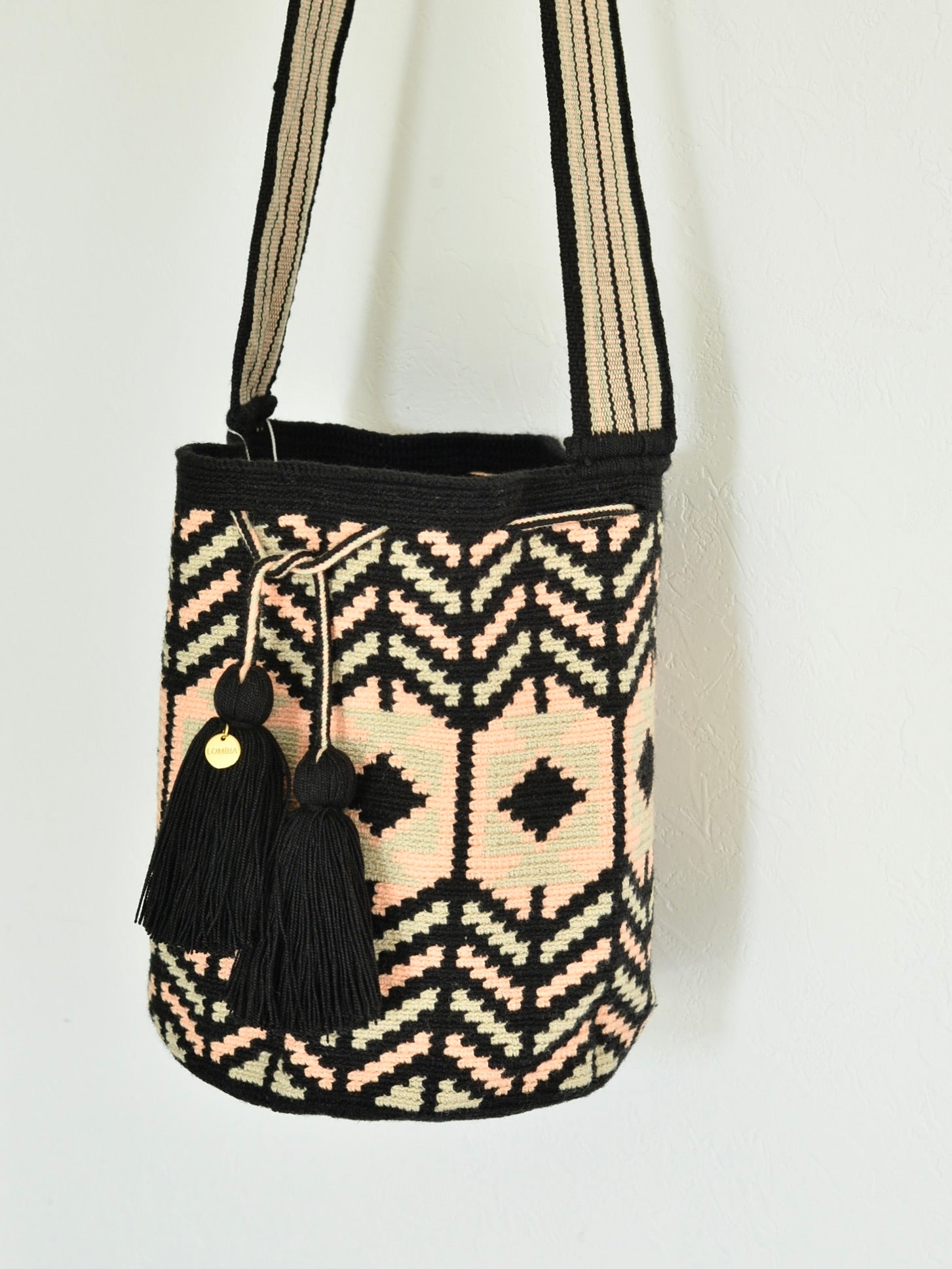 【残り1点】コロンビアのモチーラ ワユーバッグ