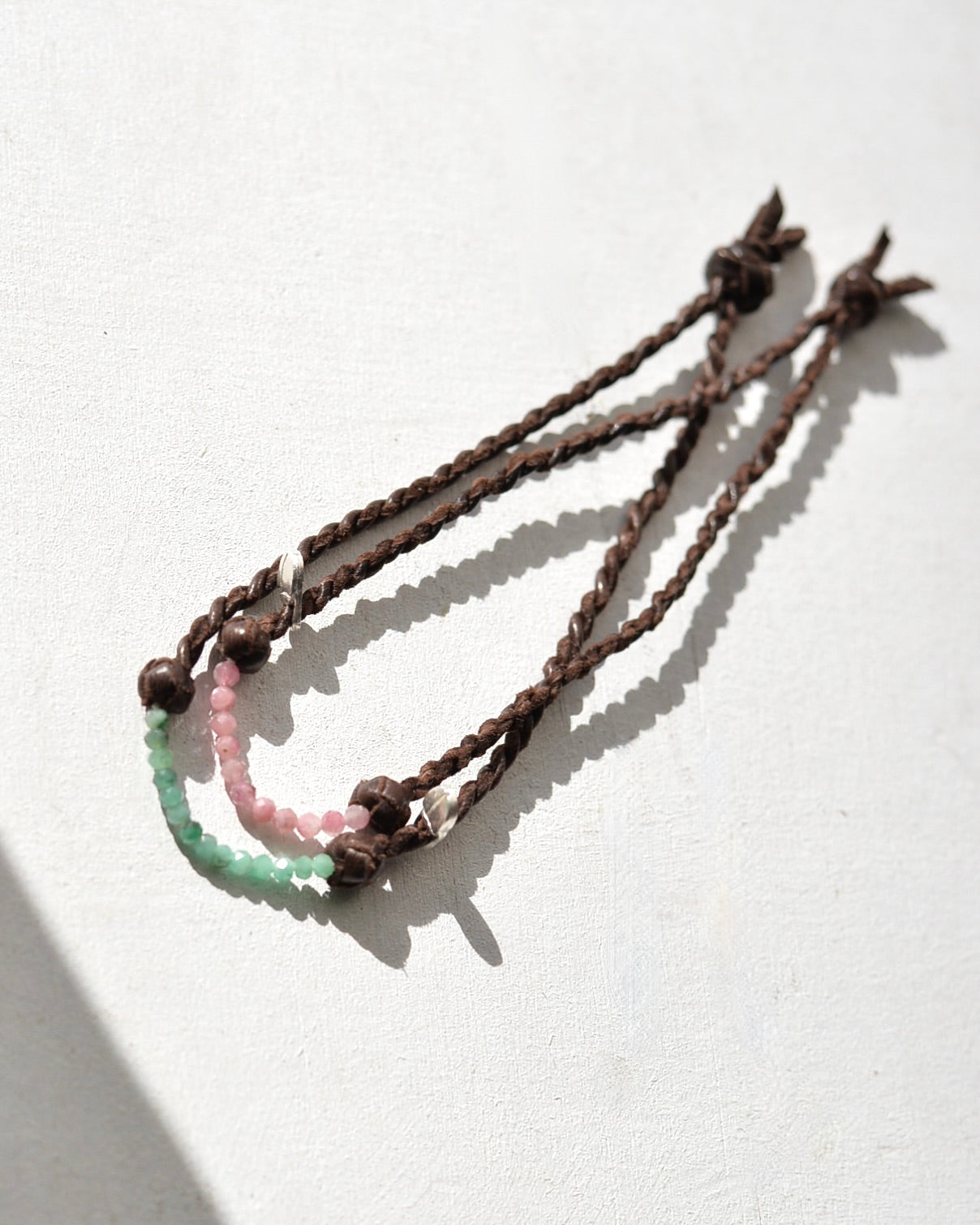 ルビー&エメラルド レザーブレスレット