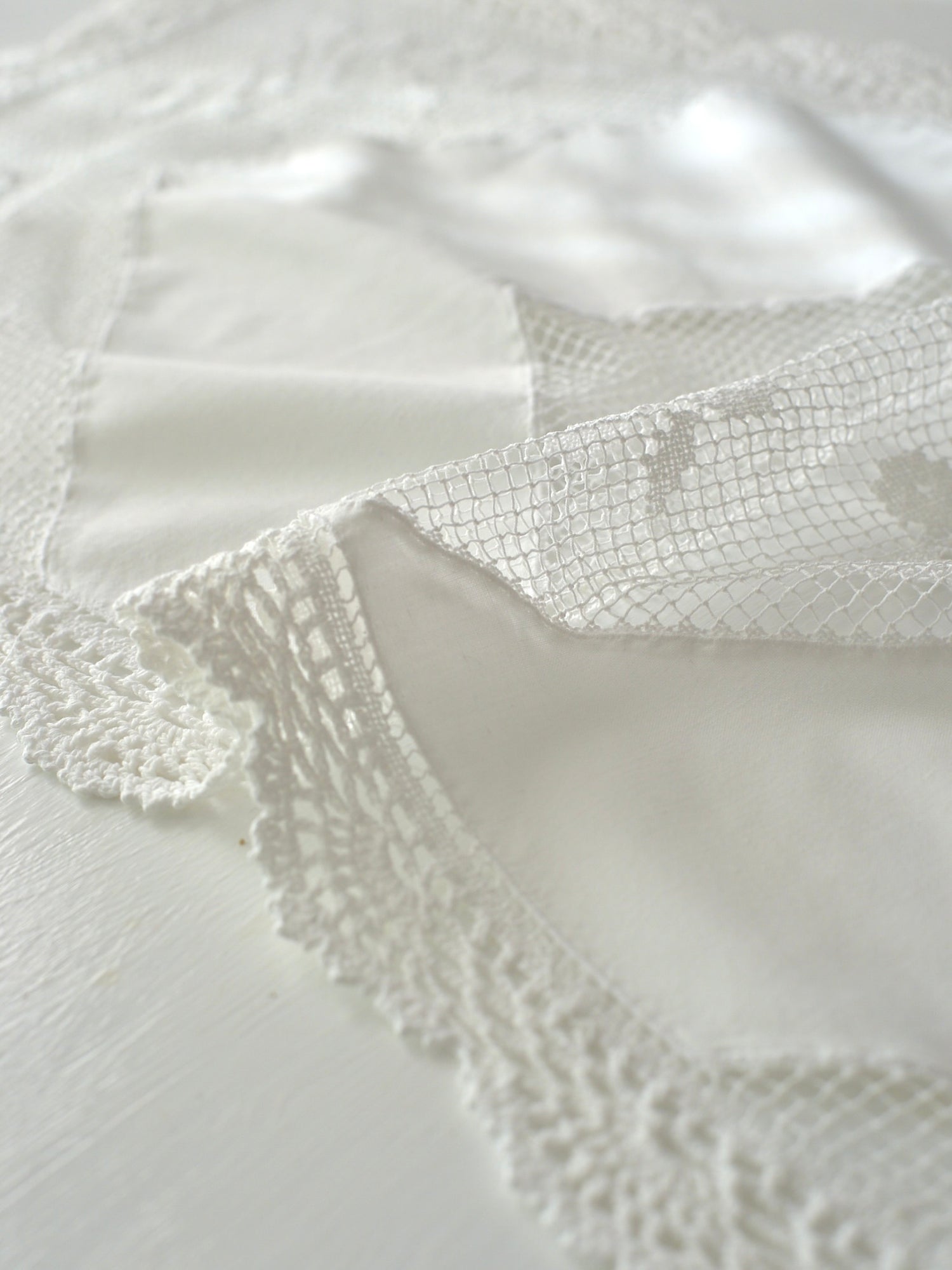 レース編みクロス テーブルセンター