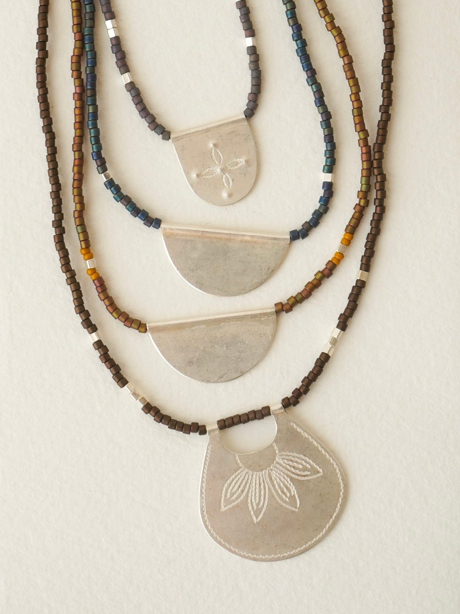 お花のシルバーネックレス Grande