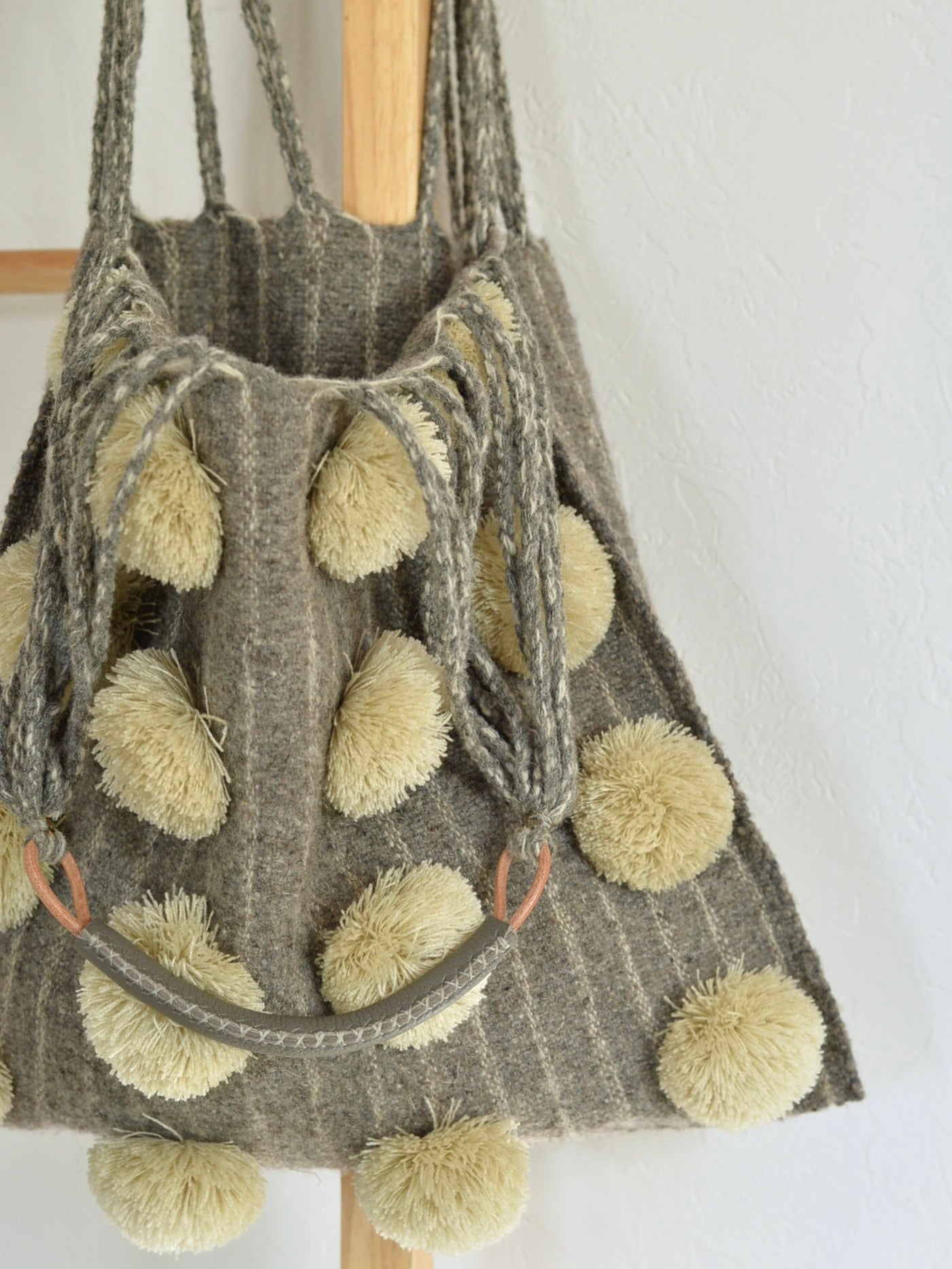 メキシコ ウール ハンモックバッグ レザーハンドル ポンポン