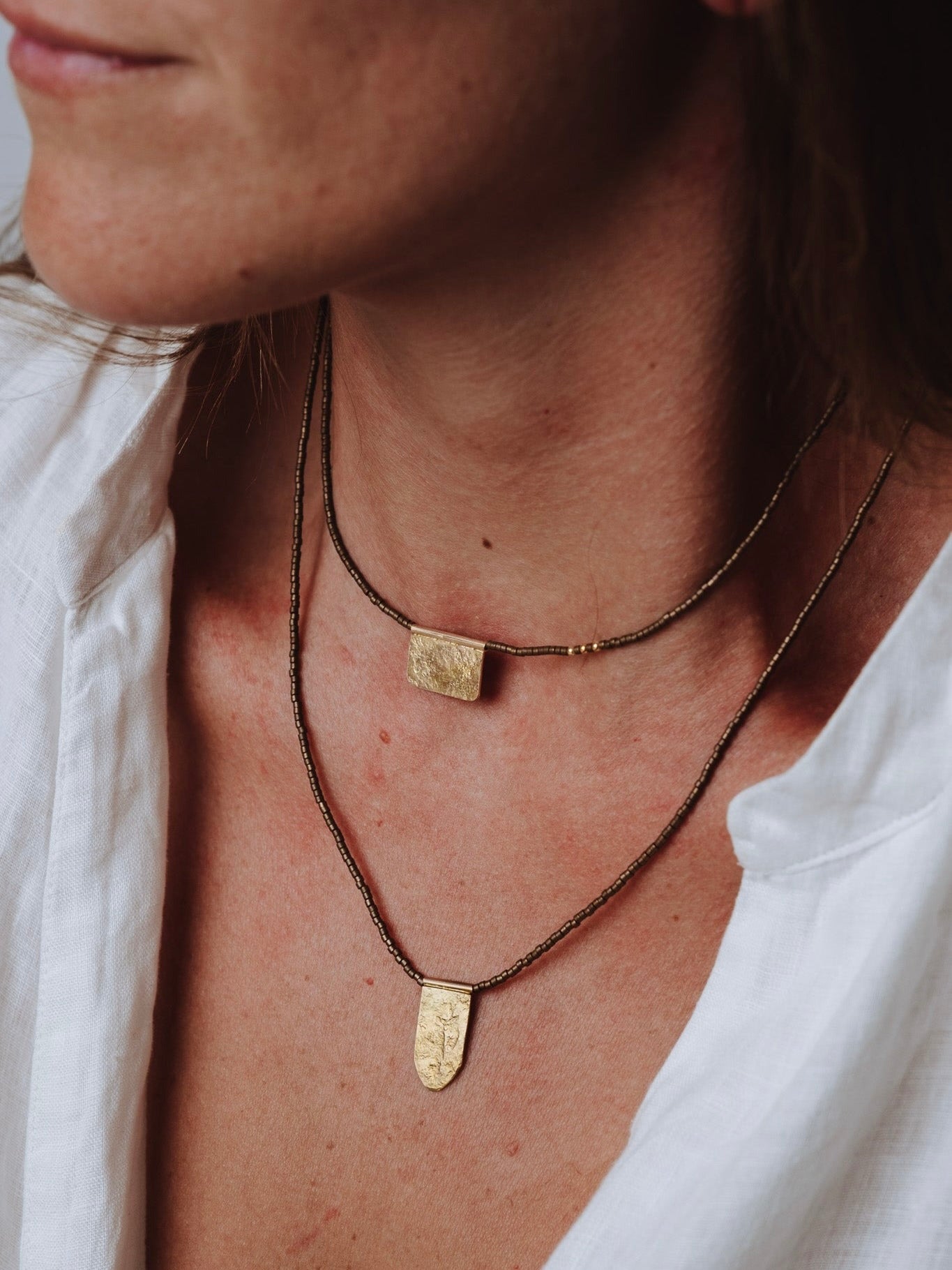 ロングペンダントネックレス