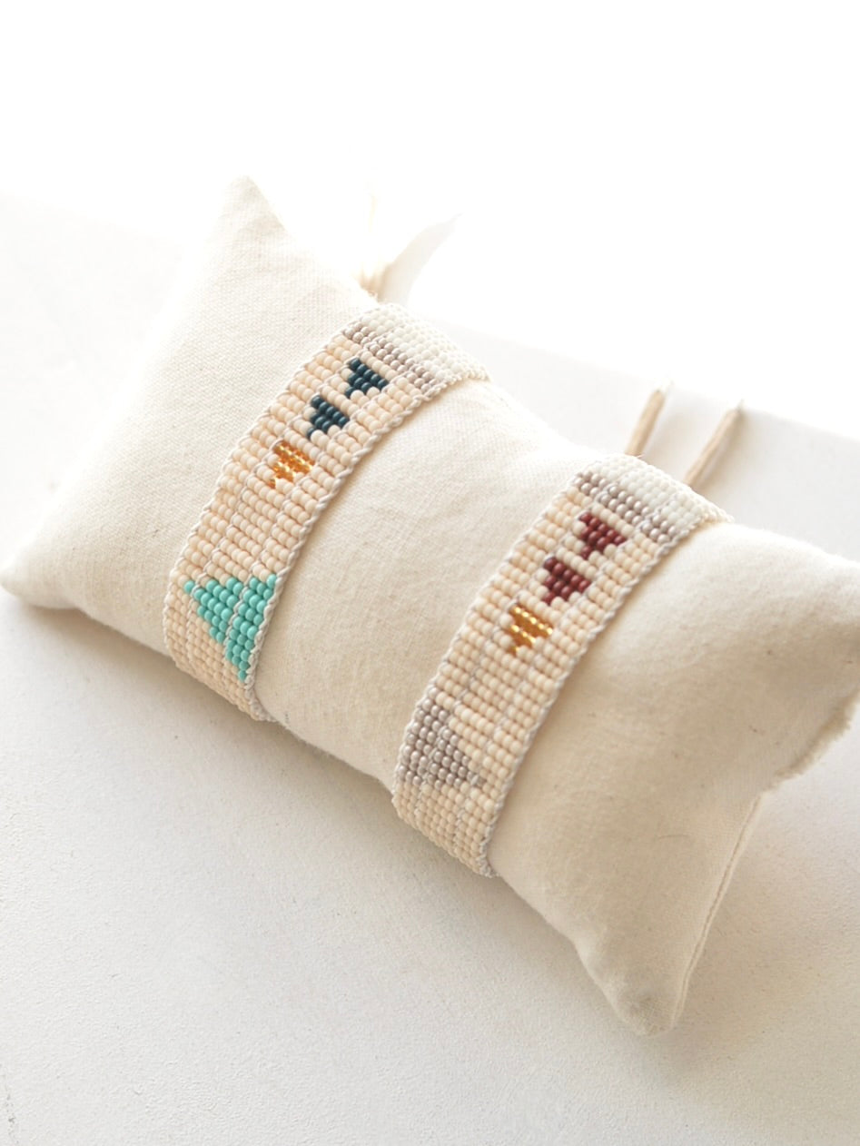 ビーズブレスレット トライアングル ターコイズ&バーガンディ