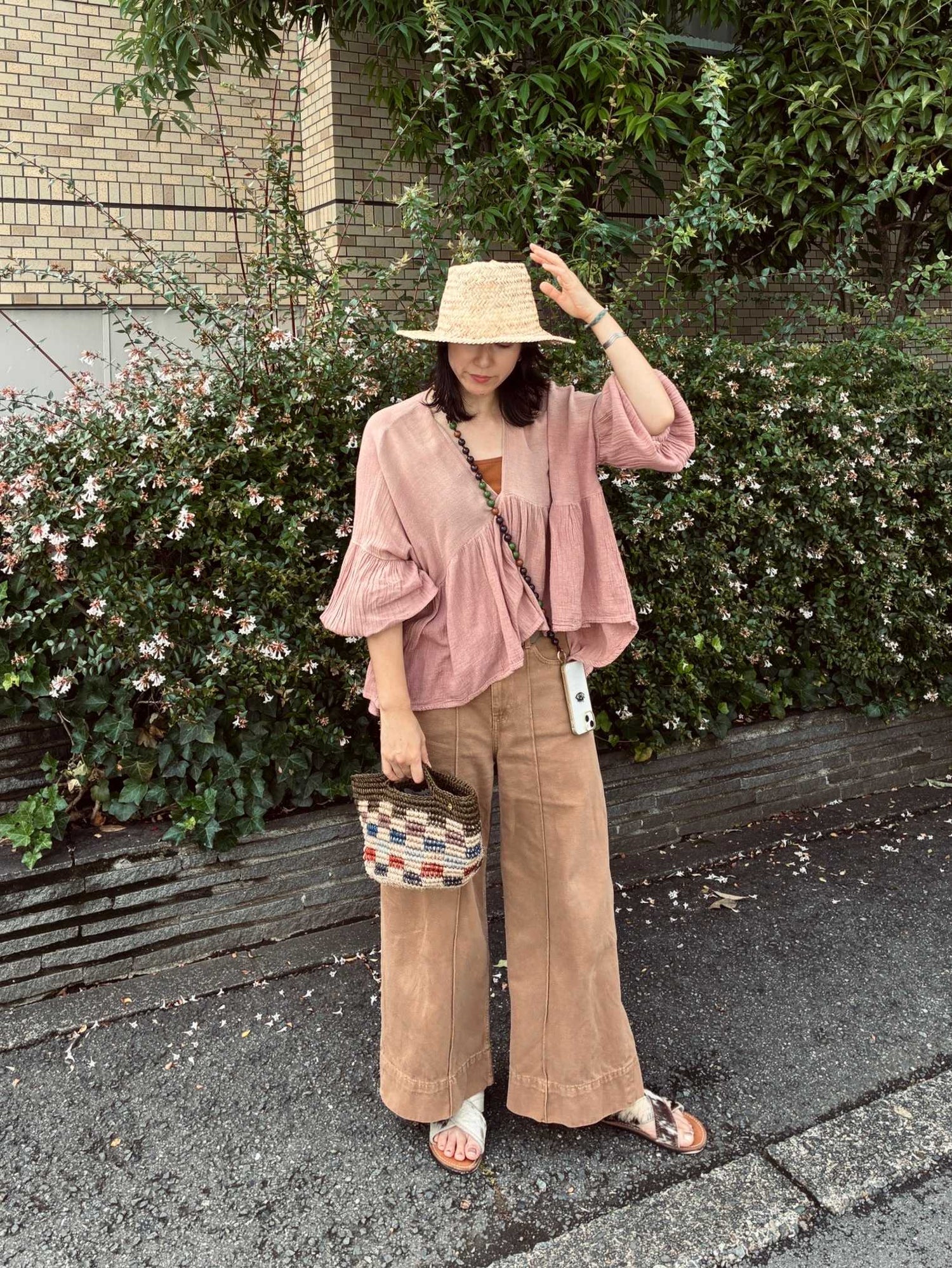 upbeads アップビーズ スマホショルダー 携帯ストラップ NEMA