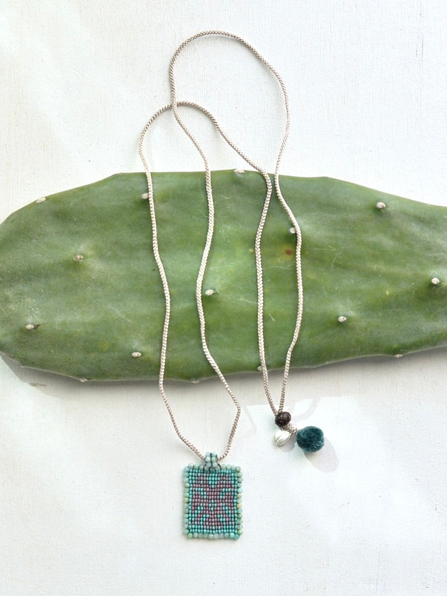 エメラルド ビーズ刺繍 3way ネックレス