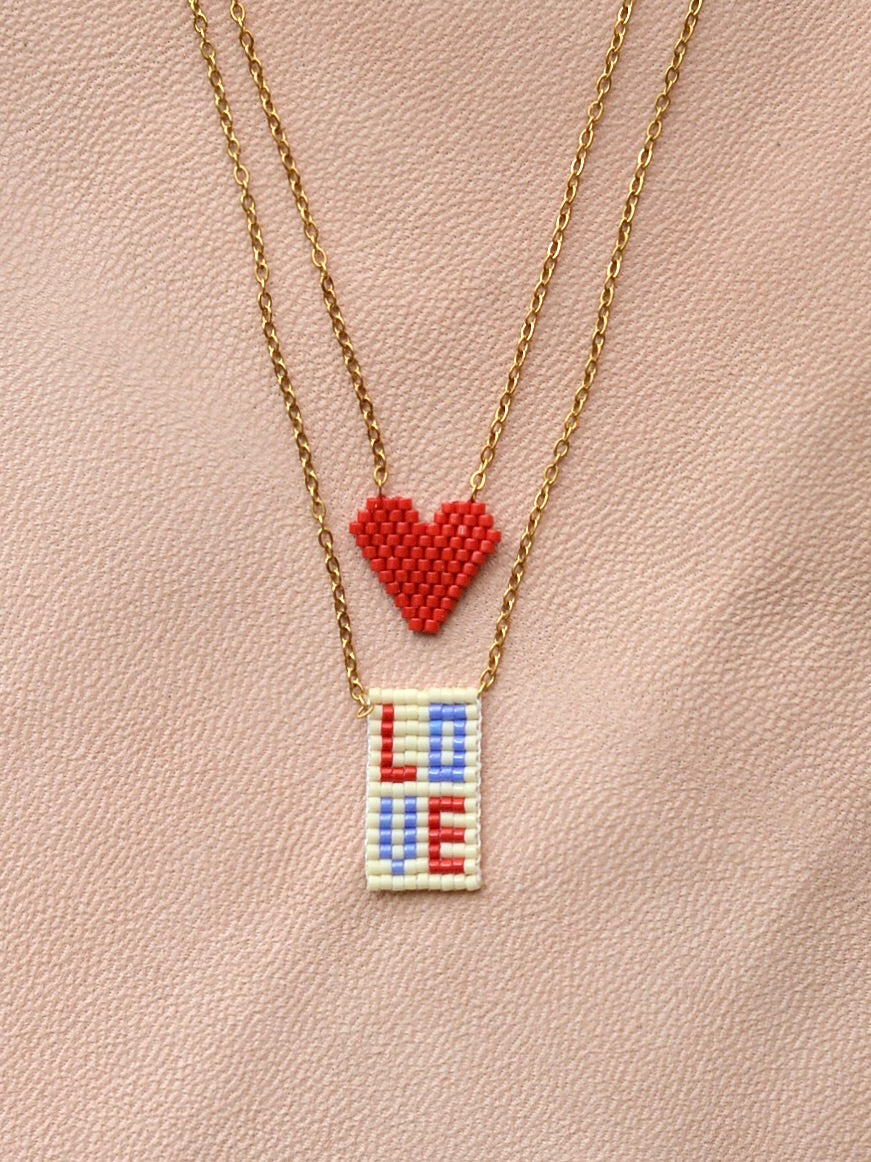 【5月末〜6月初旬発送】LOVE ビーズネックレス マルチカラー