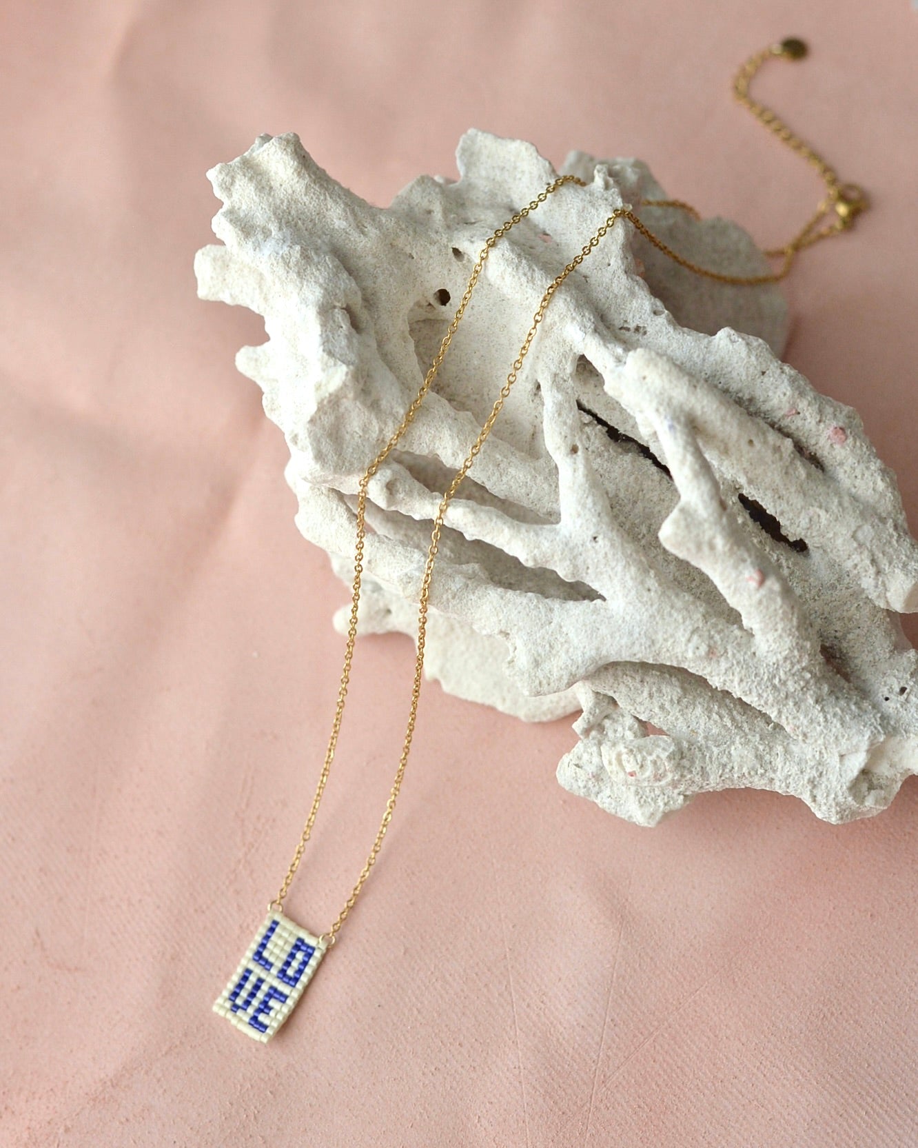 【再入荷予定】LOVE ビーズネックレス Blue