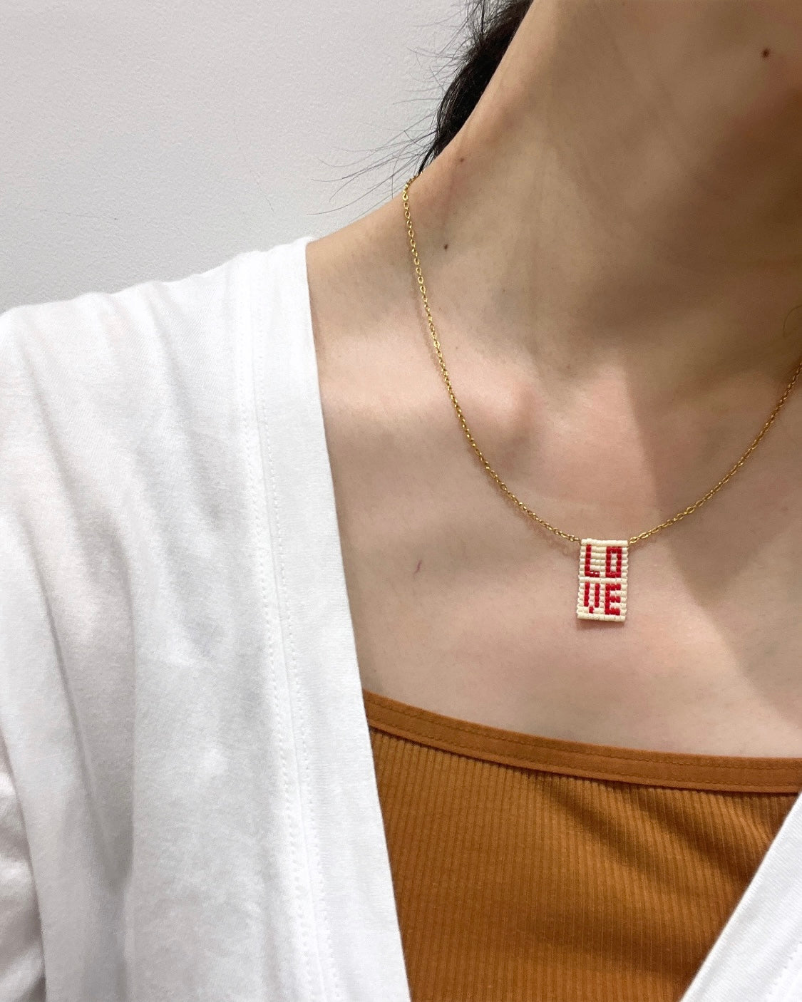 LOVE ビーズネックレス Red