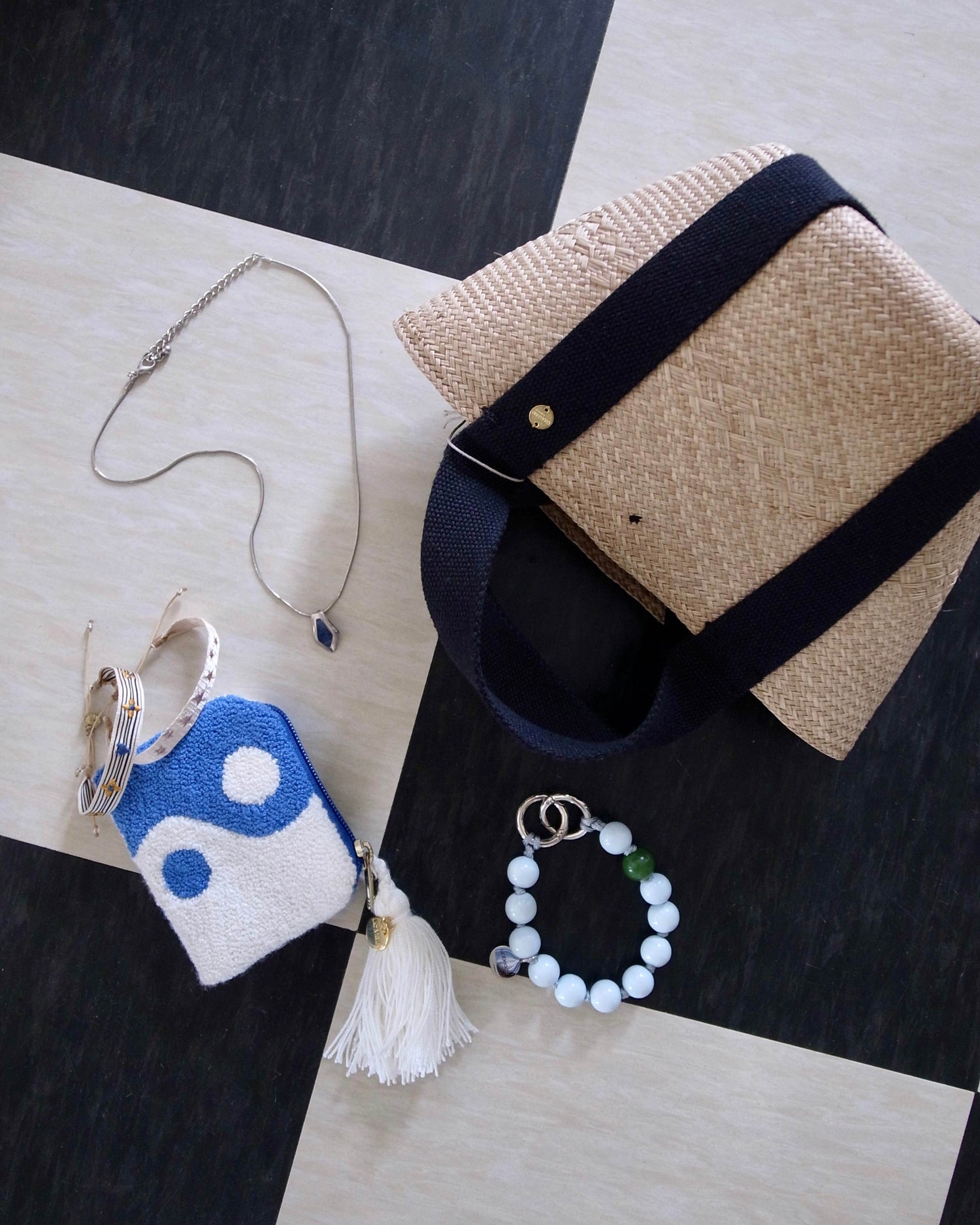 【残り1点】GUANABANA 手織りブレスレット MANTRA BEIGE & BLACK STRIPES