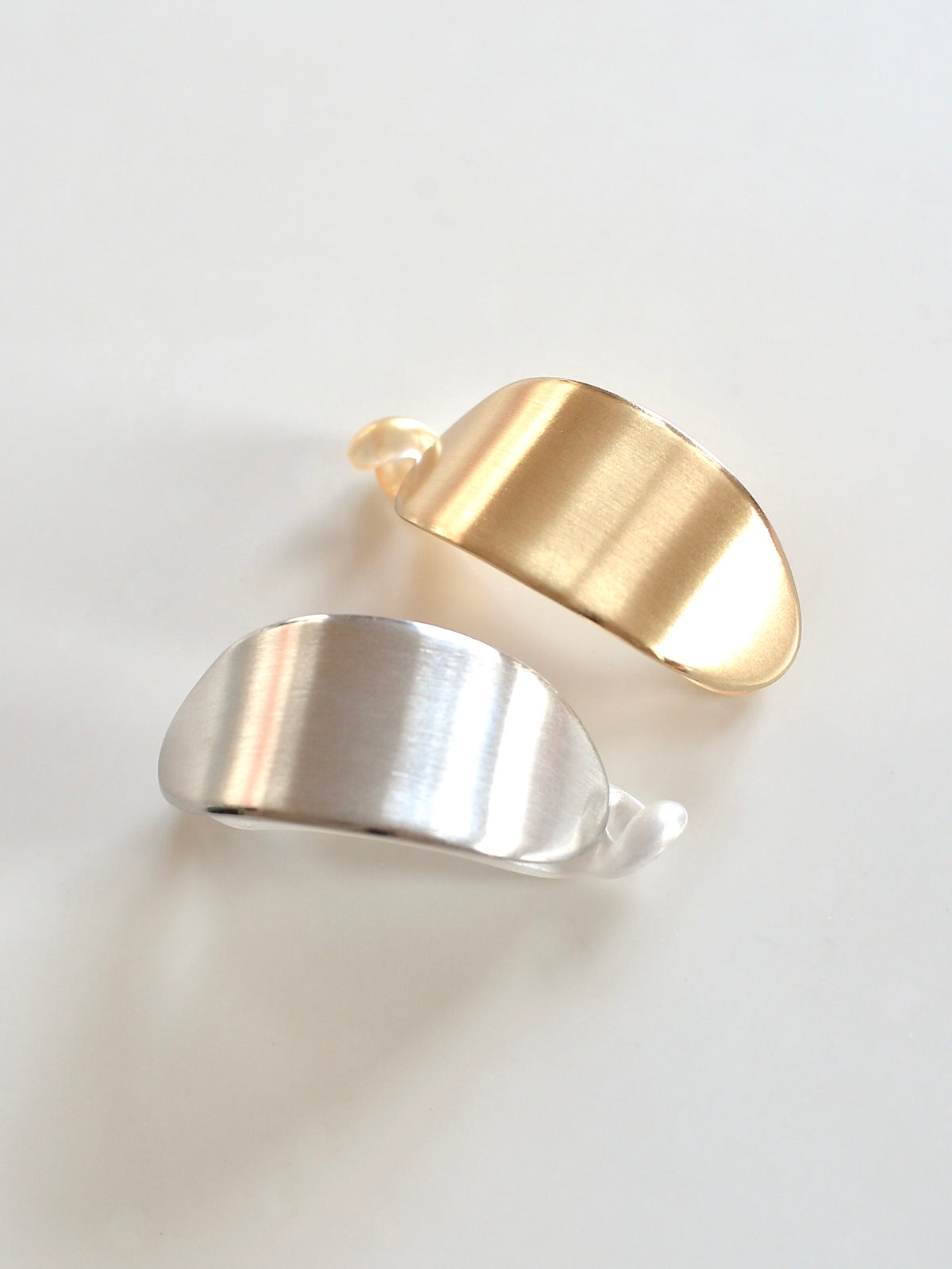 Oval Side Hair Clip