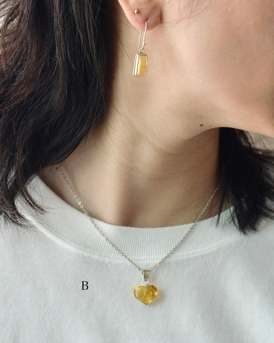 【残り1点】メキシカンアンバー ピアス