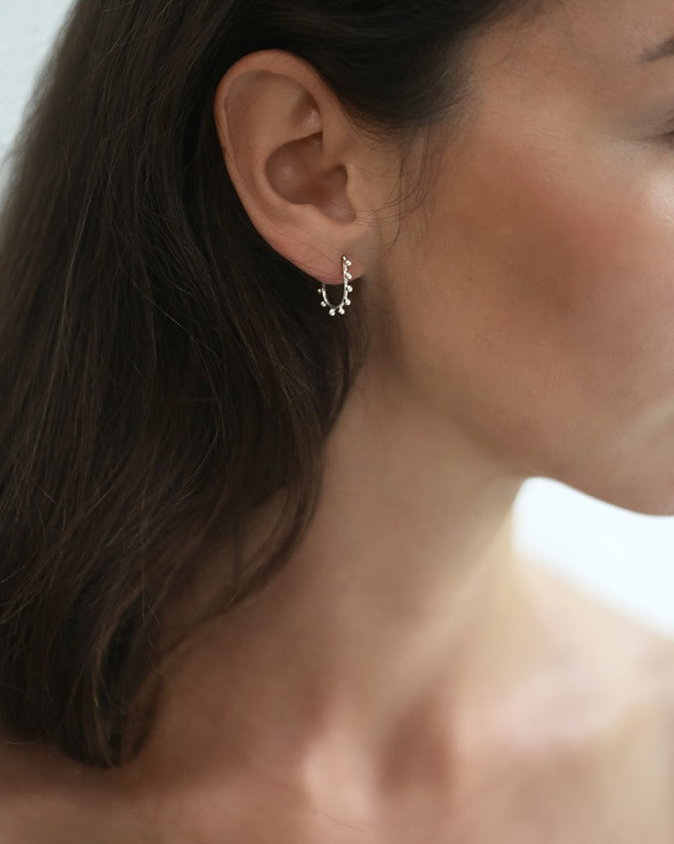 【残り1点】シルバードット フープピアス