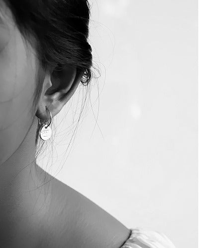 【残り1点】シルバー コインフープピアス