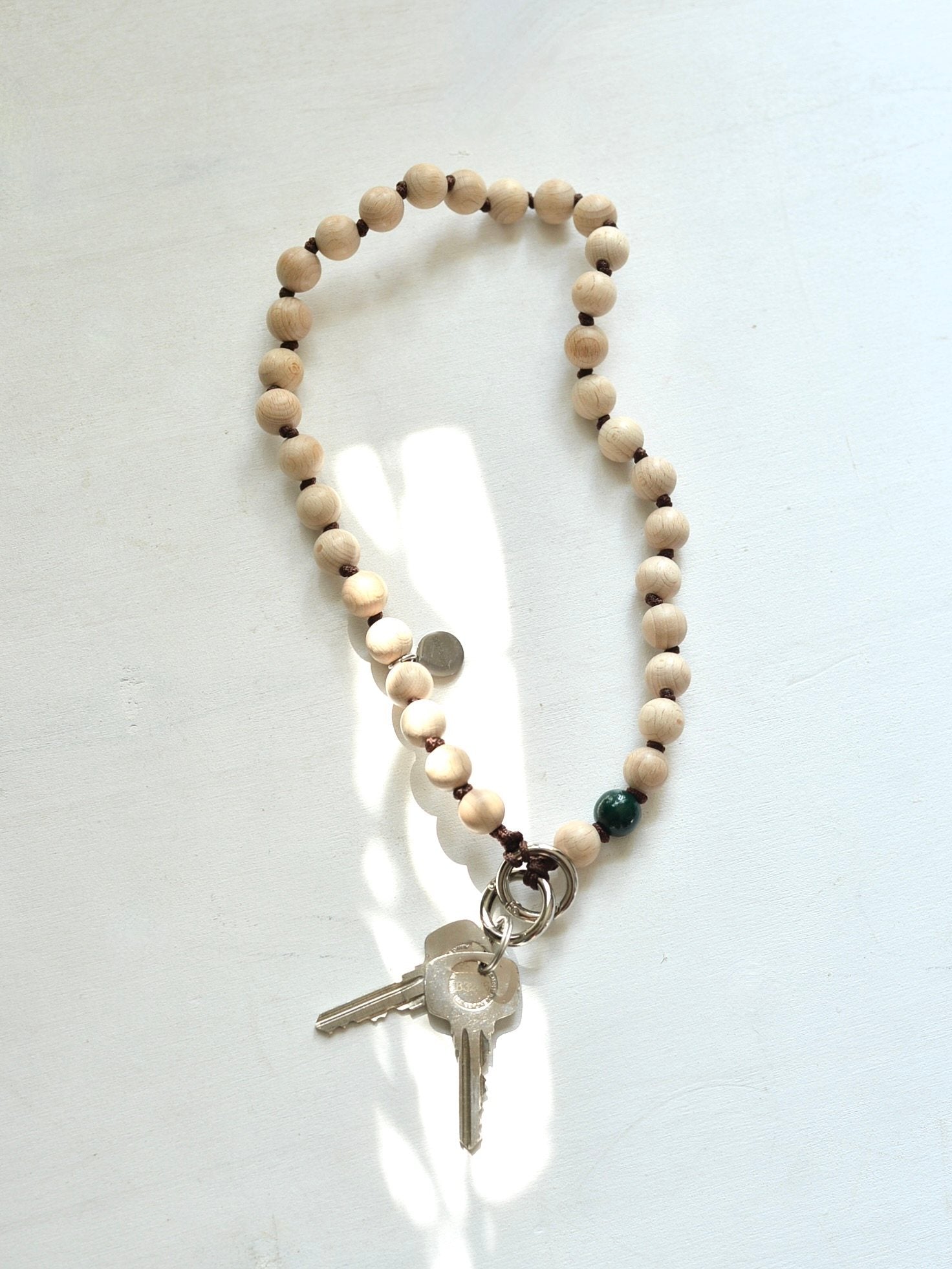 upbeads アップビーズ スマホストラップ SHORTIE 60cm【ウッドブラウン】