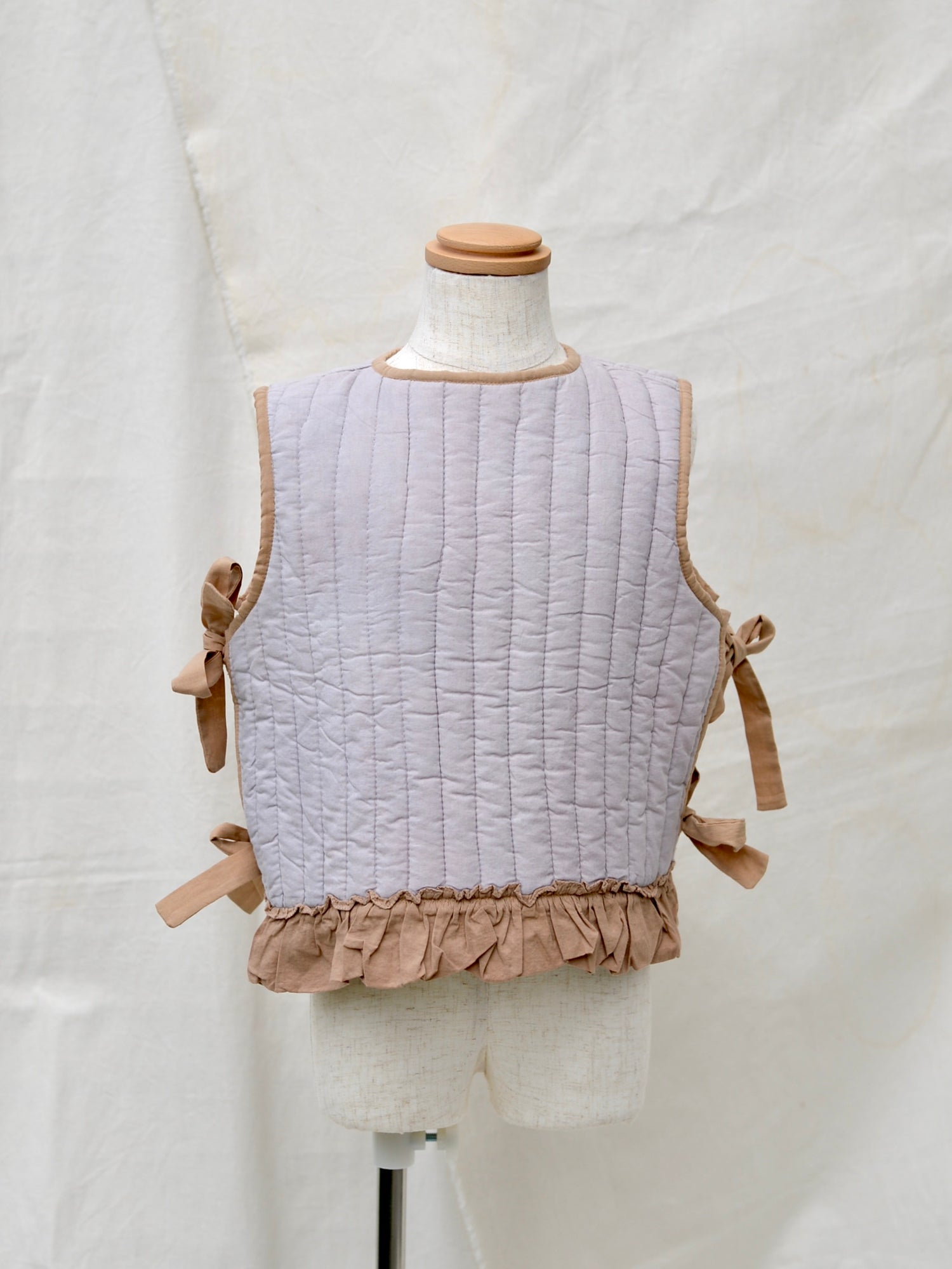 Kids 뒤집을 수 있는 퀼팅 리본 조끼 초목 염색