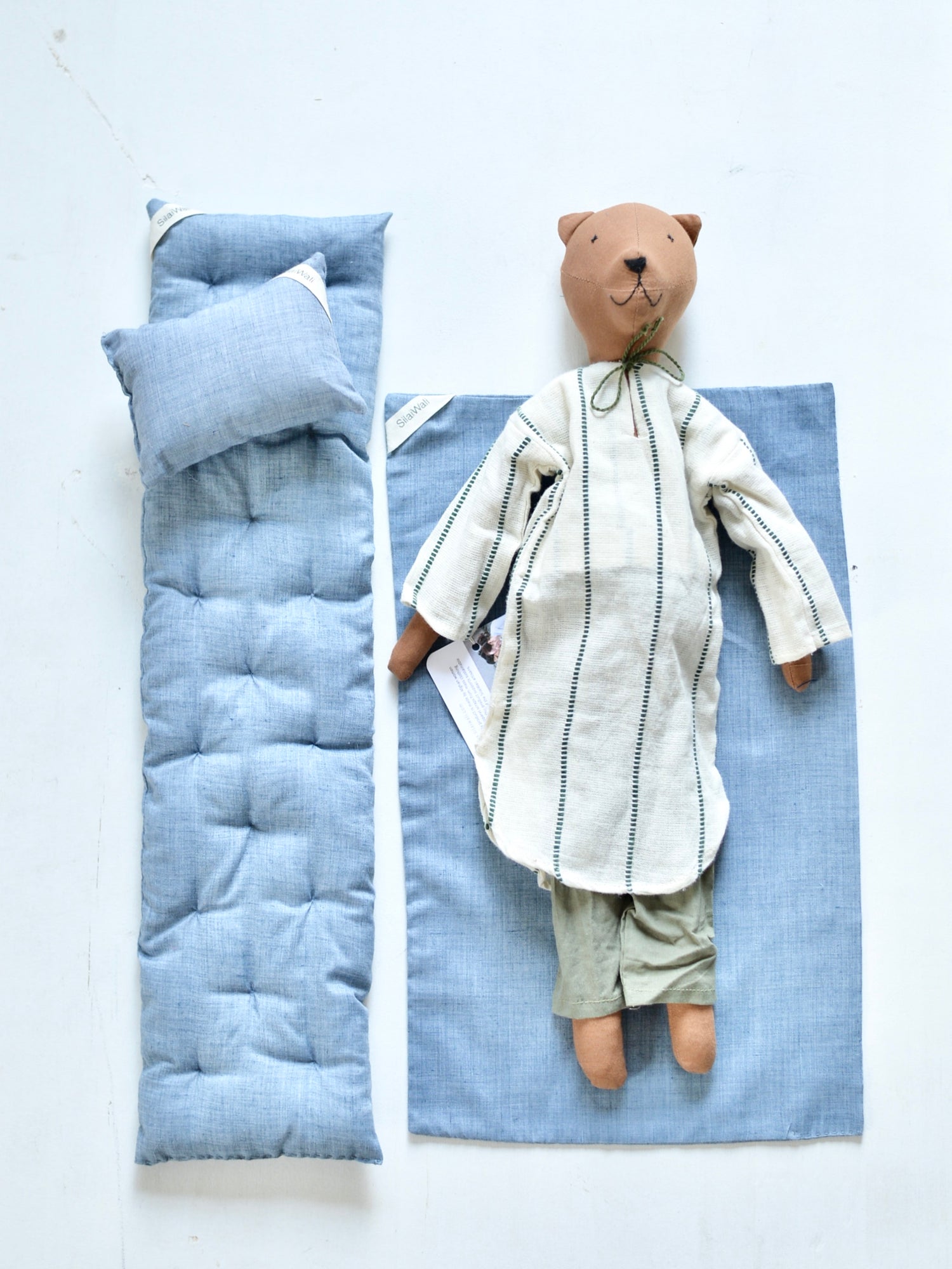 シライワリ人形 クマ VODA