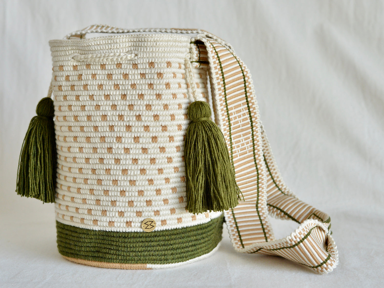 コロンビアのモチーラ 手編みバッグ