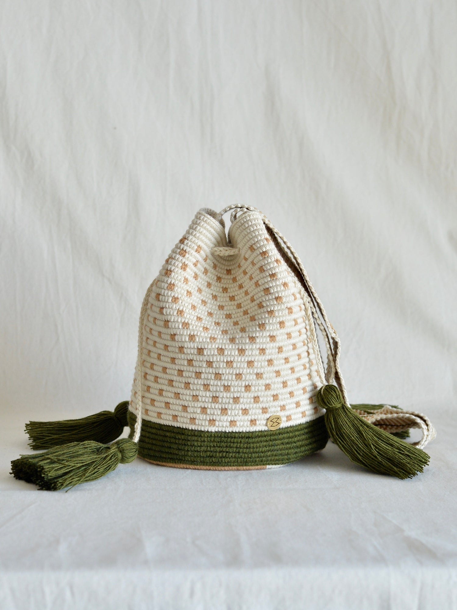 コロンビアのモチーラ 手編みバッグ