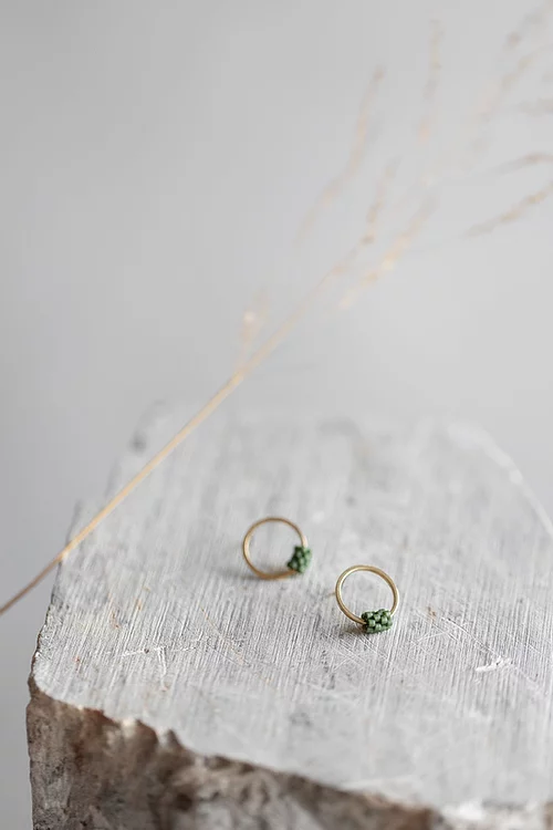 황동 구슬 원형 귀걸이