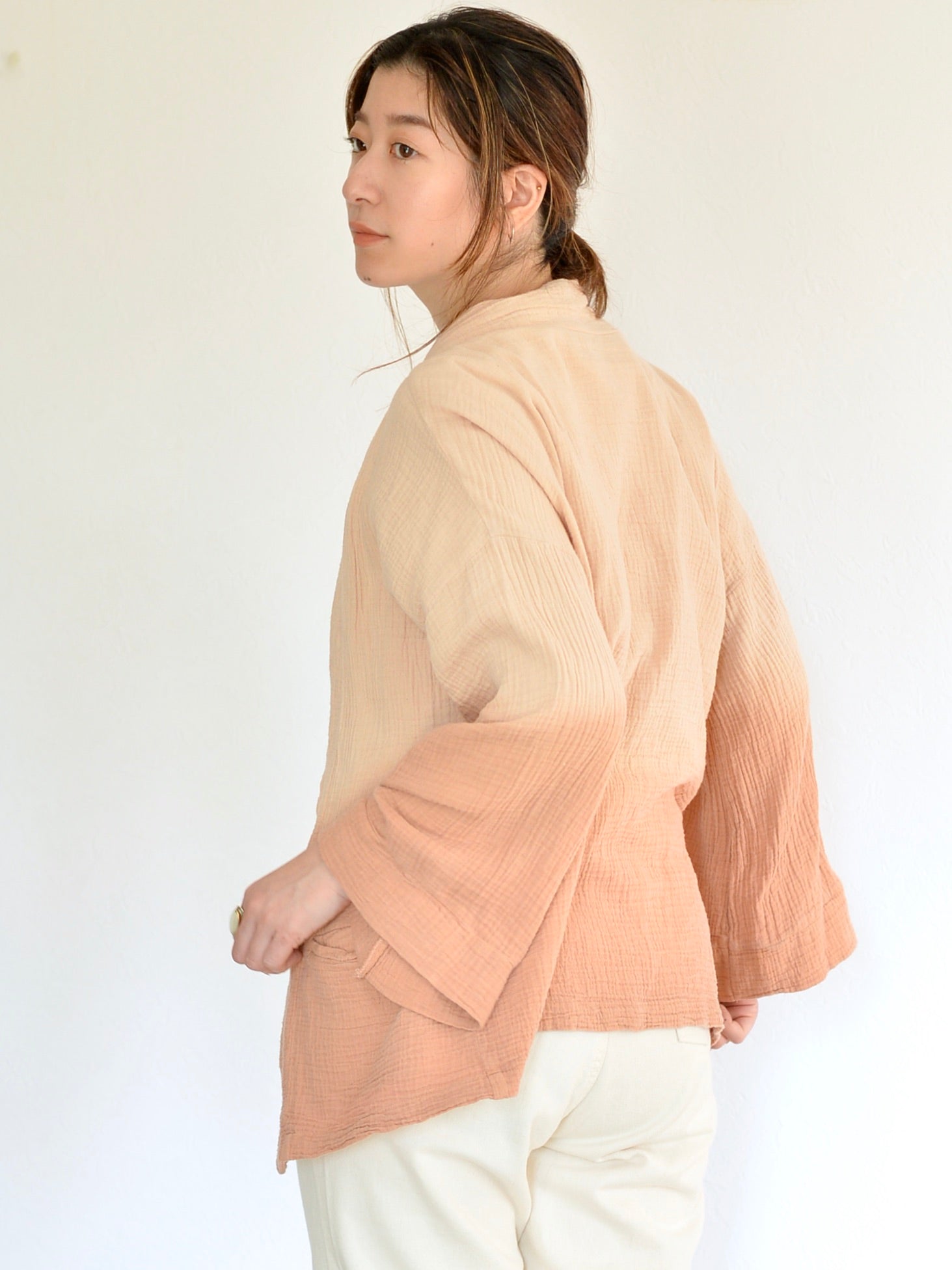 茜染めのグラデーション ガーゼ カーディガン