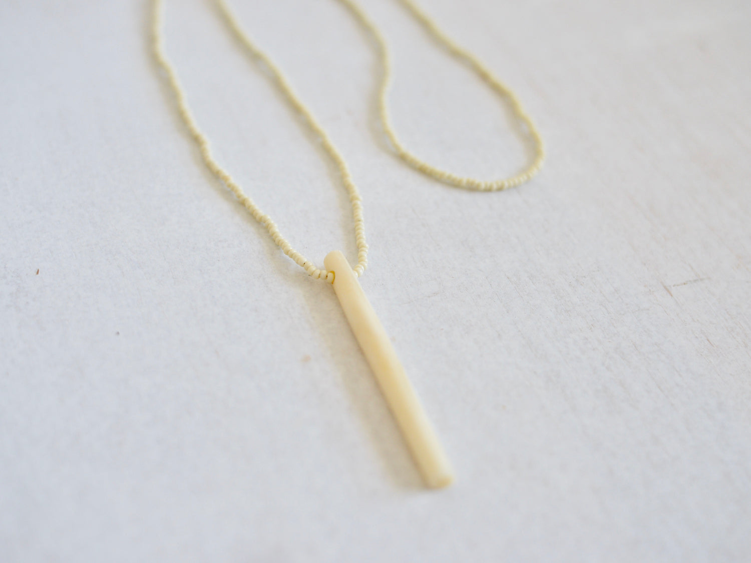 アップサイクルボーン ロングネックレス