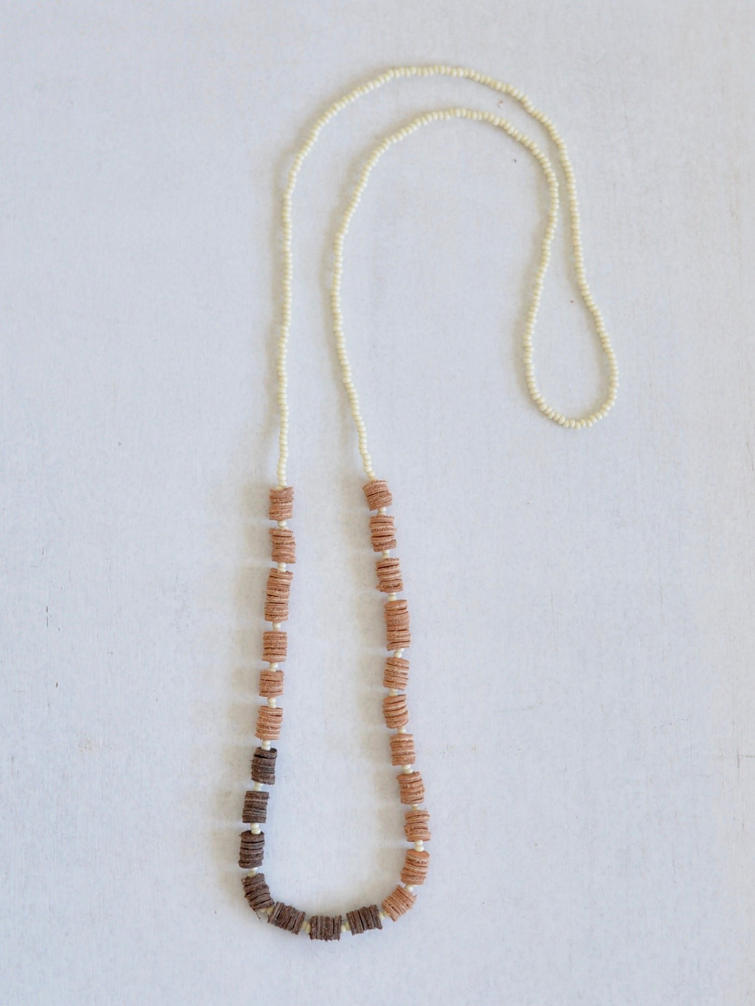 Poze アップサイクル ロングネックレス