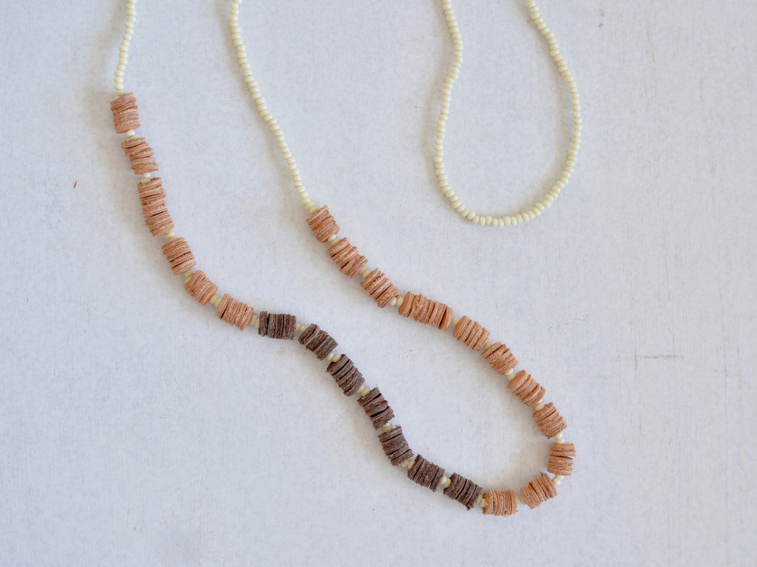 Poze アップサイクル ロングネックレス