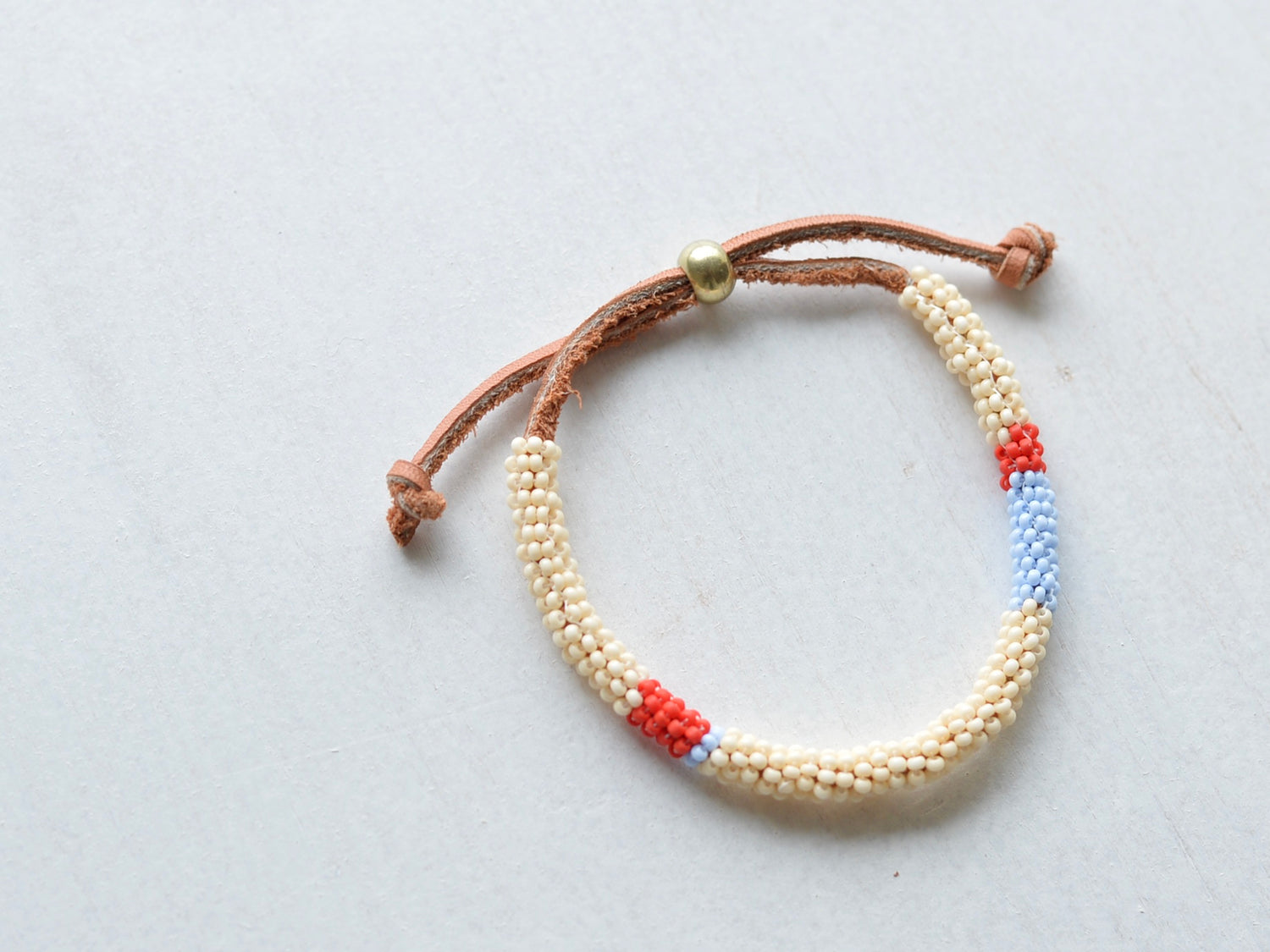 Milot ビーズブレスレット