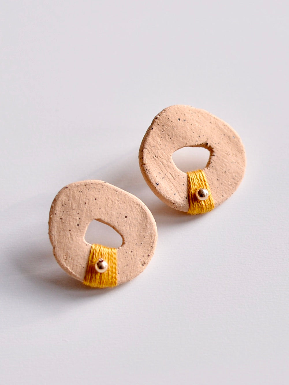 Coco 陶器ピアス