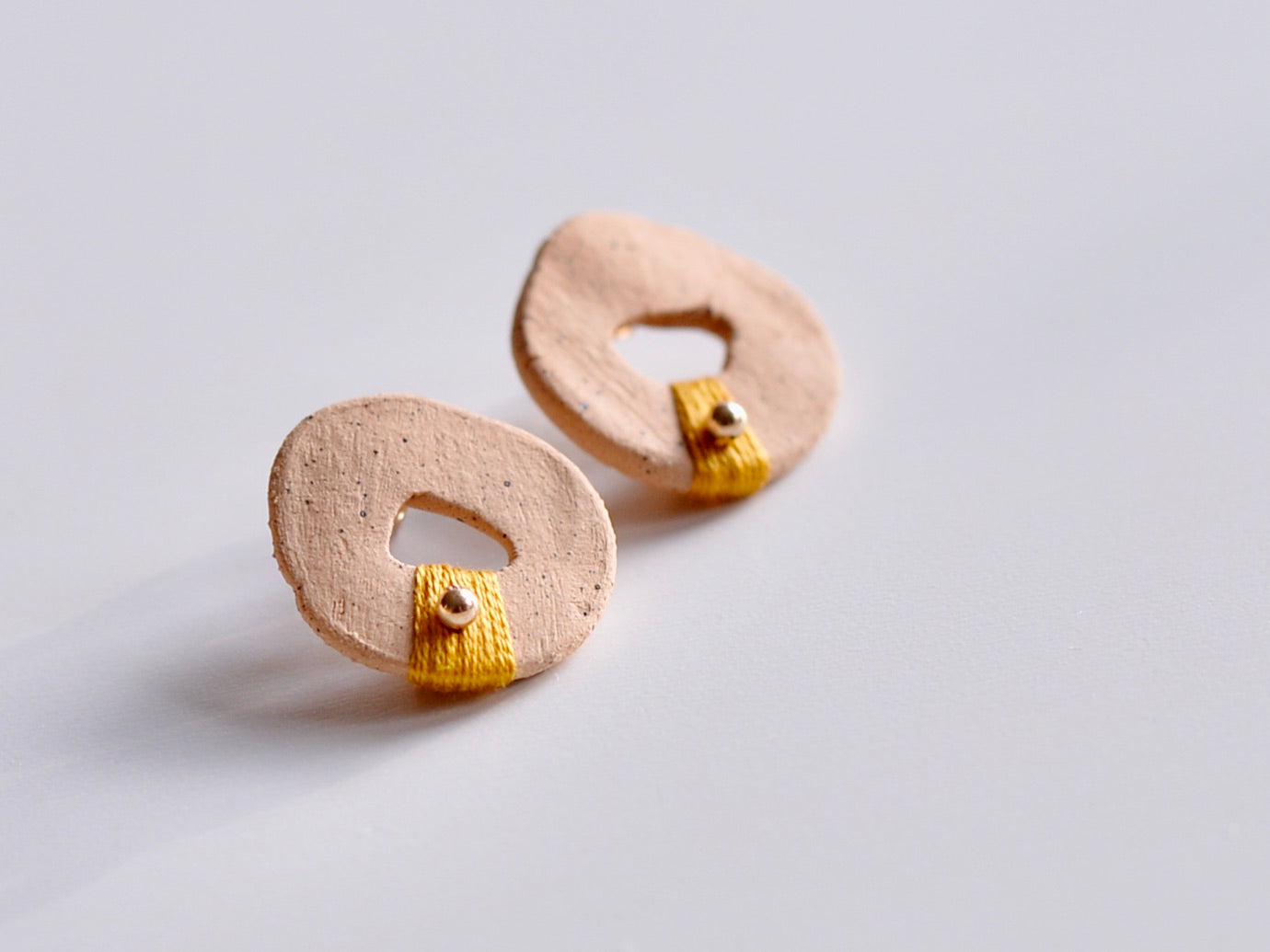 Coco 陶器ピアス