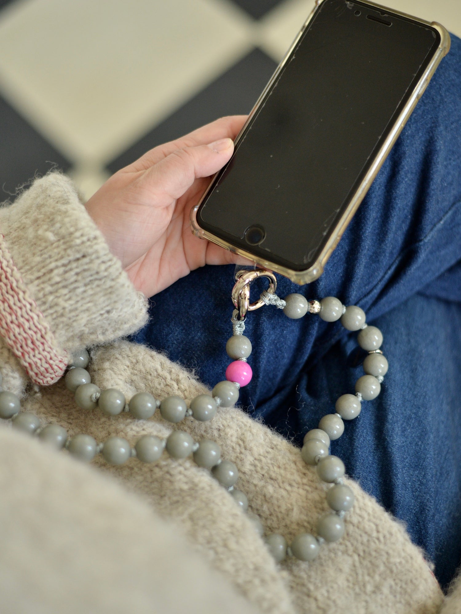 upbeads アップビーズスマホショルダー 携帯ストラップ 【グレー×ピンク】別注カラー