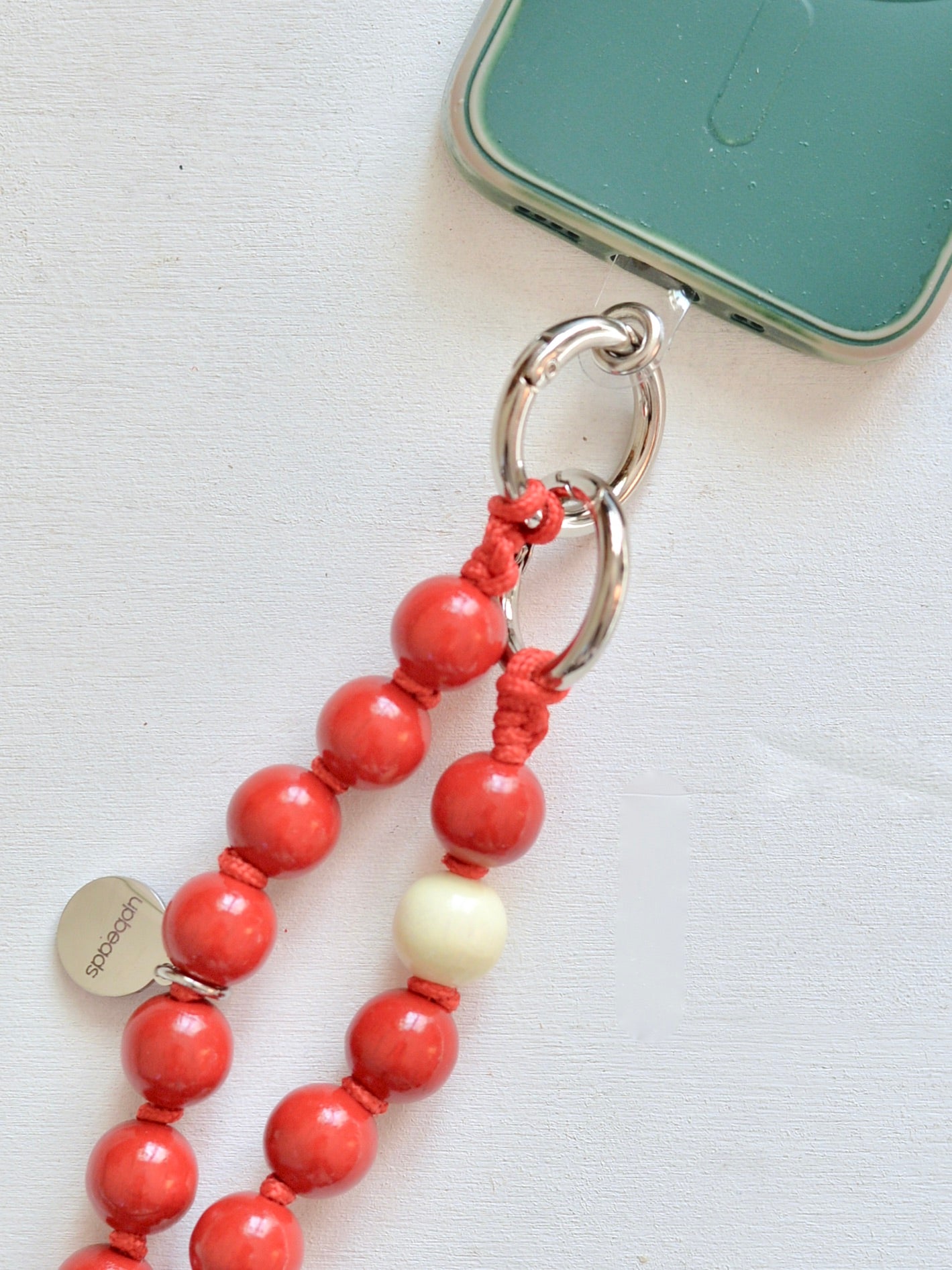 【再入荷予定】upbeads アップビーズスマホショルダー 携帯ストラップ 【レッド×ホワイト】