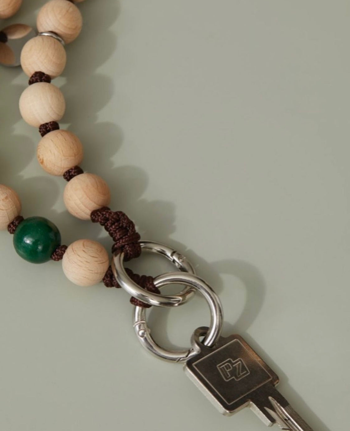 【再入荷予定】upbeads アップビーズ スマホショルダー 携帯ストラップ ウッドブラウン