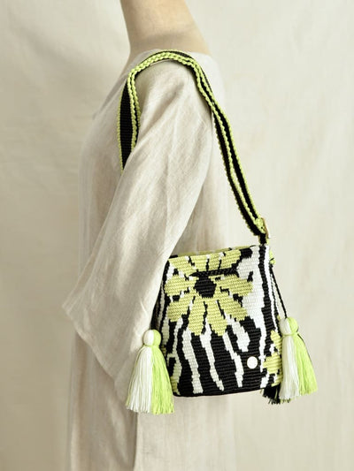 Colombian Mochira hand-knitted handbag mini [strap length adjustment] 