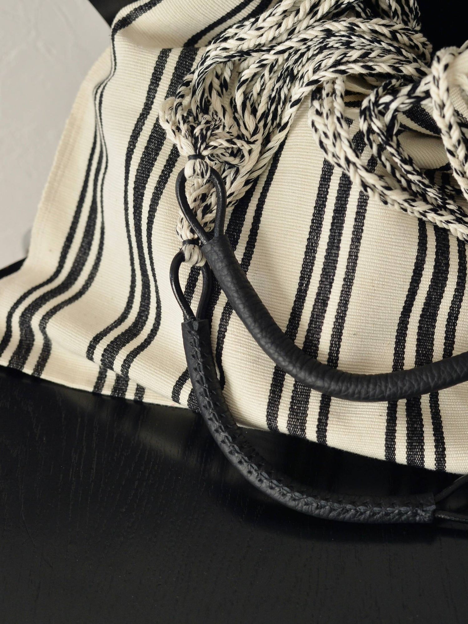 メキシコ ハンモックバッグ ホワイト ストライプ レザーハンドル