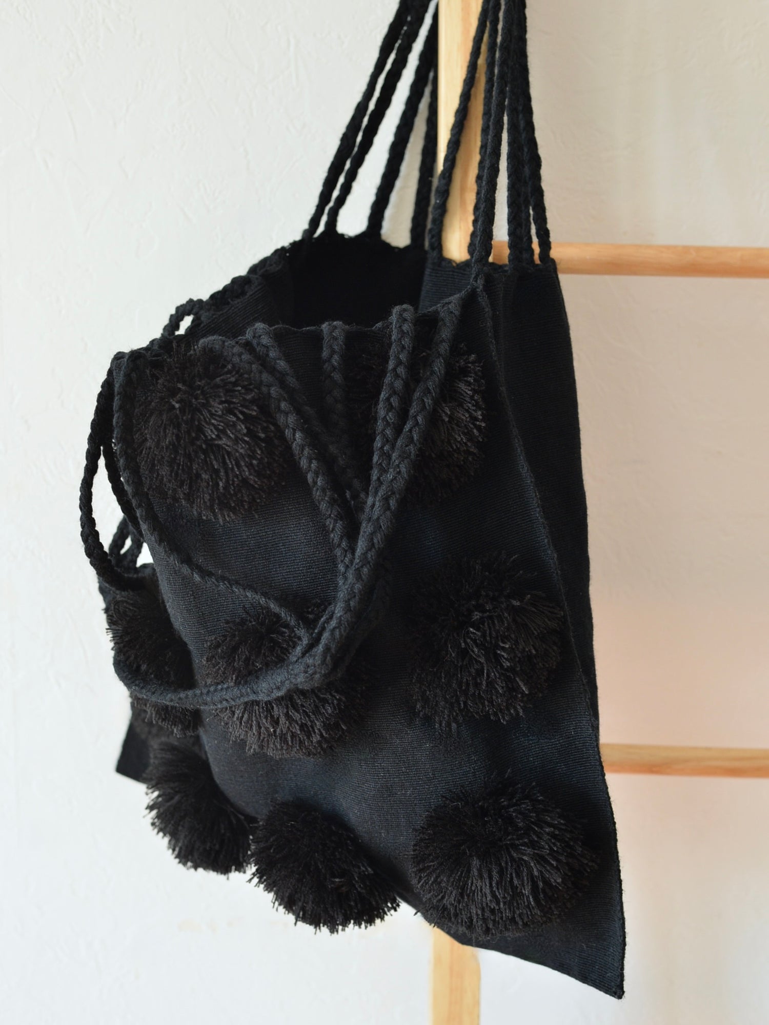 メキシコ コットン ポンポン ハンモックバッグ Black