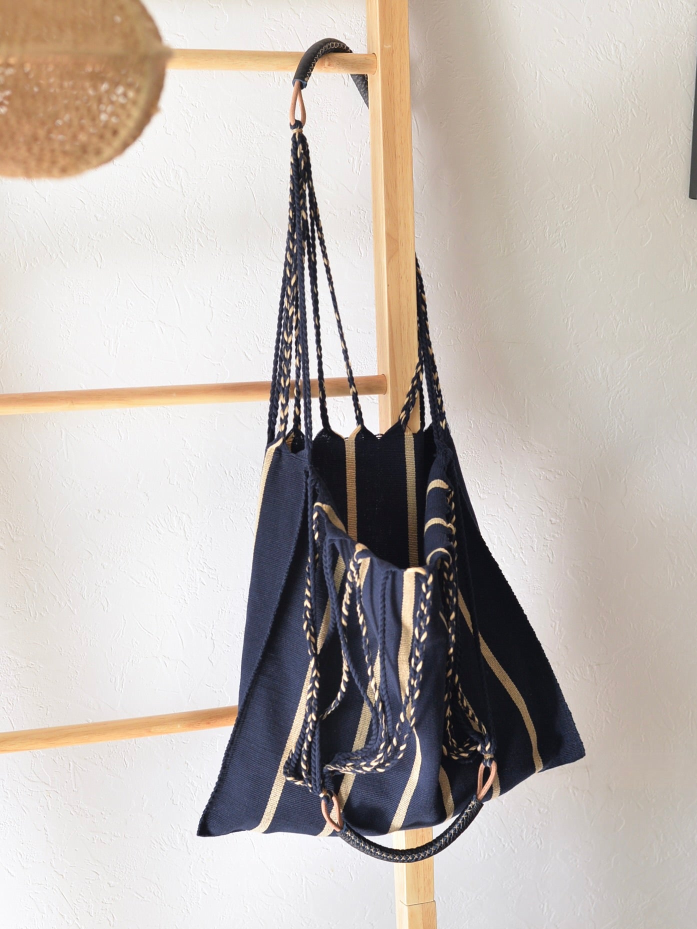 メキシコ ハンモックバッグ ネイビー レザーハンドル