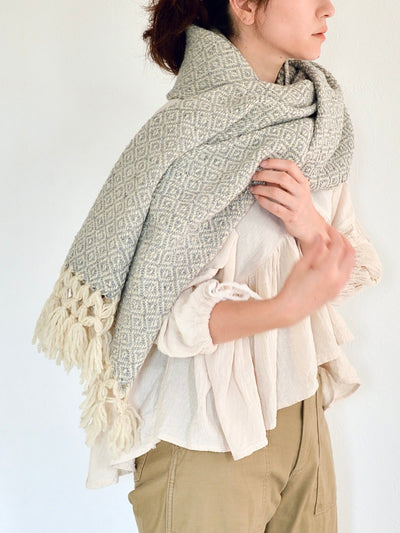 Mexican wool large shawl light gray 