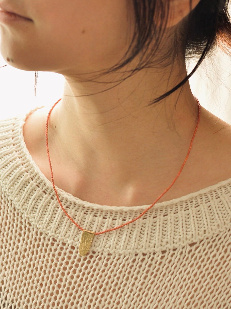 ロングペンダントネックレス