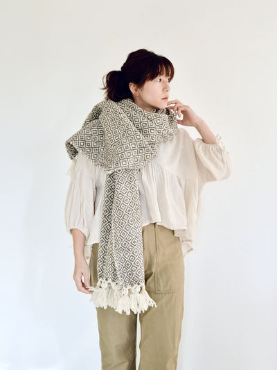 Mexican wool large shawl gray 
