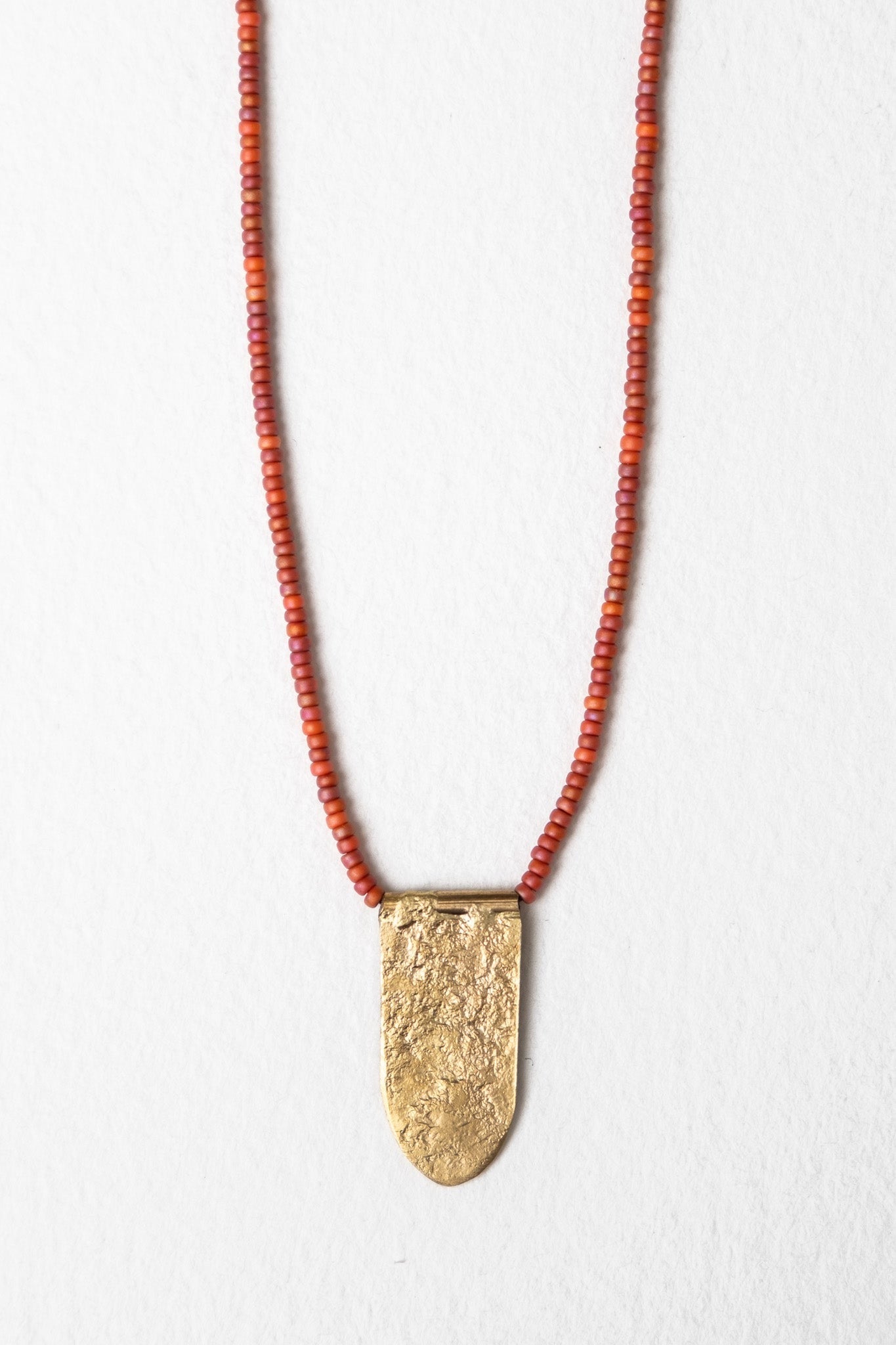 ロングペンダントネックレス