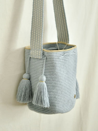 Colombian Mochira hand-knitted handbag 