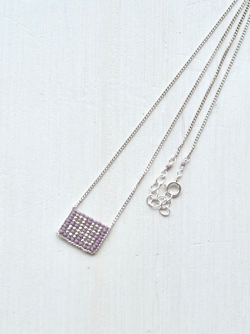 ビーズ刺繍 シルバー ネックレス tapete